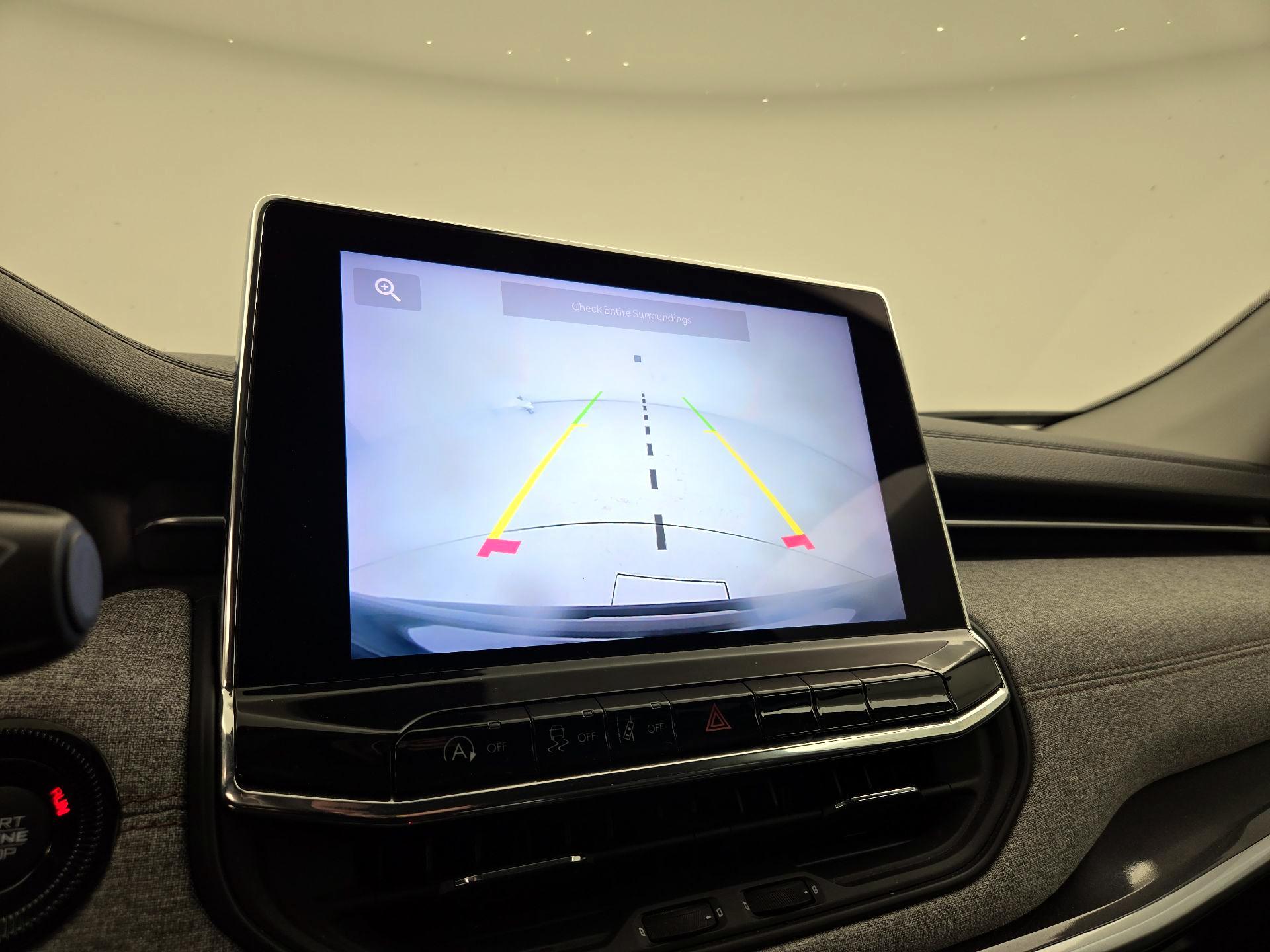 Thumbnail: 2022 Jeep Compass - 14