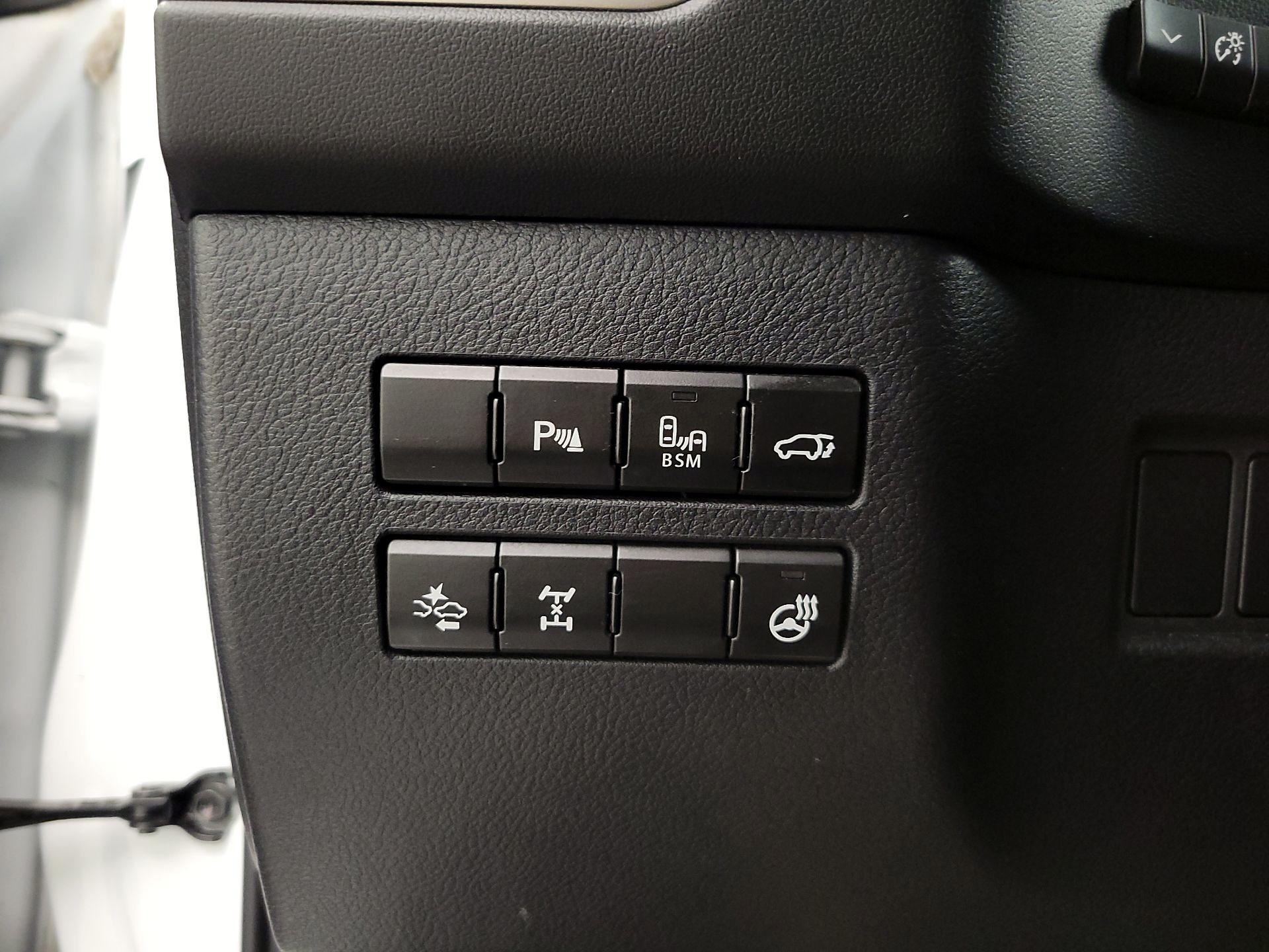 Thumbnail: 2017 Lexus NX - 13