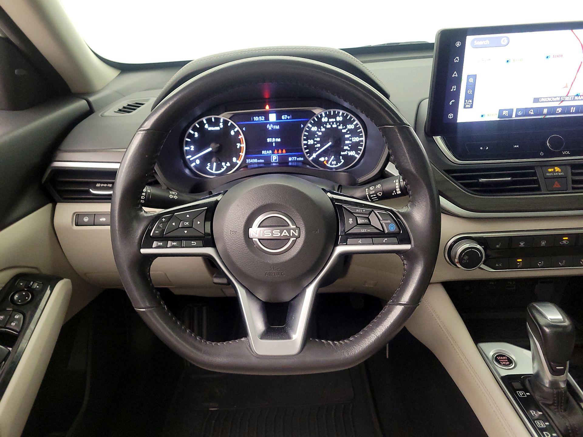 Thumbnail: 2023 Nissan Altima - 10