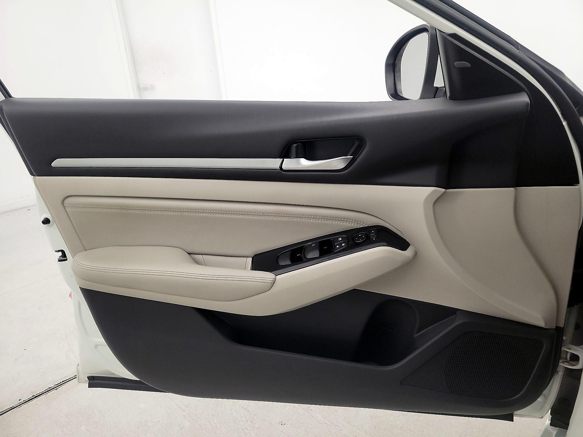 Thumbnail: 2023 Nissan Altima - 12