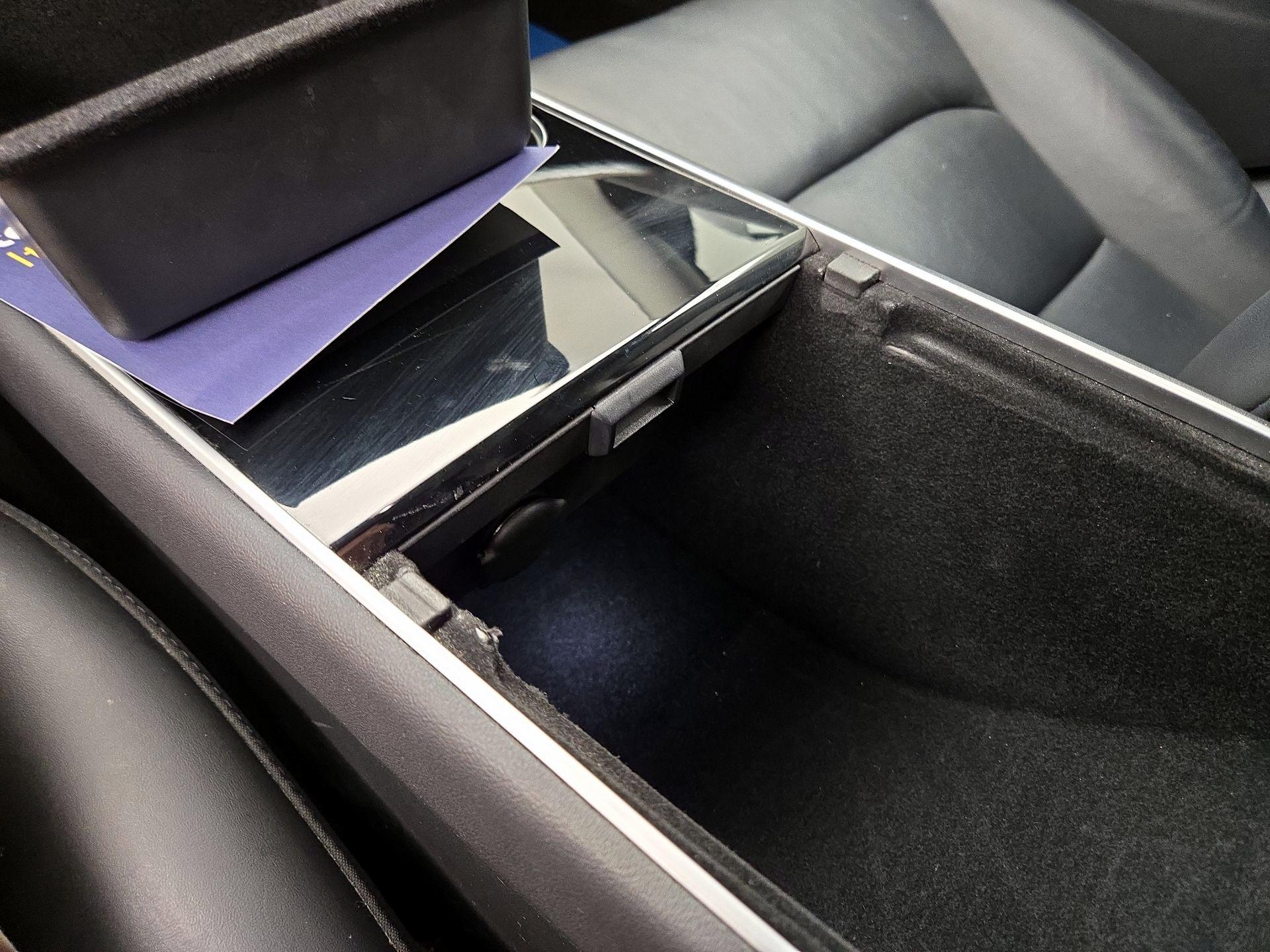 Thumbnail: 2020 Tesla Model 3 - 18