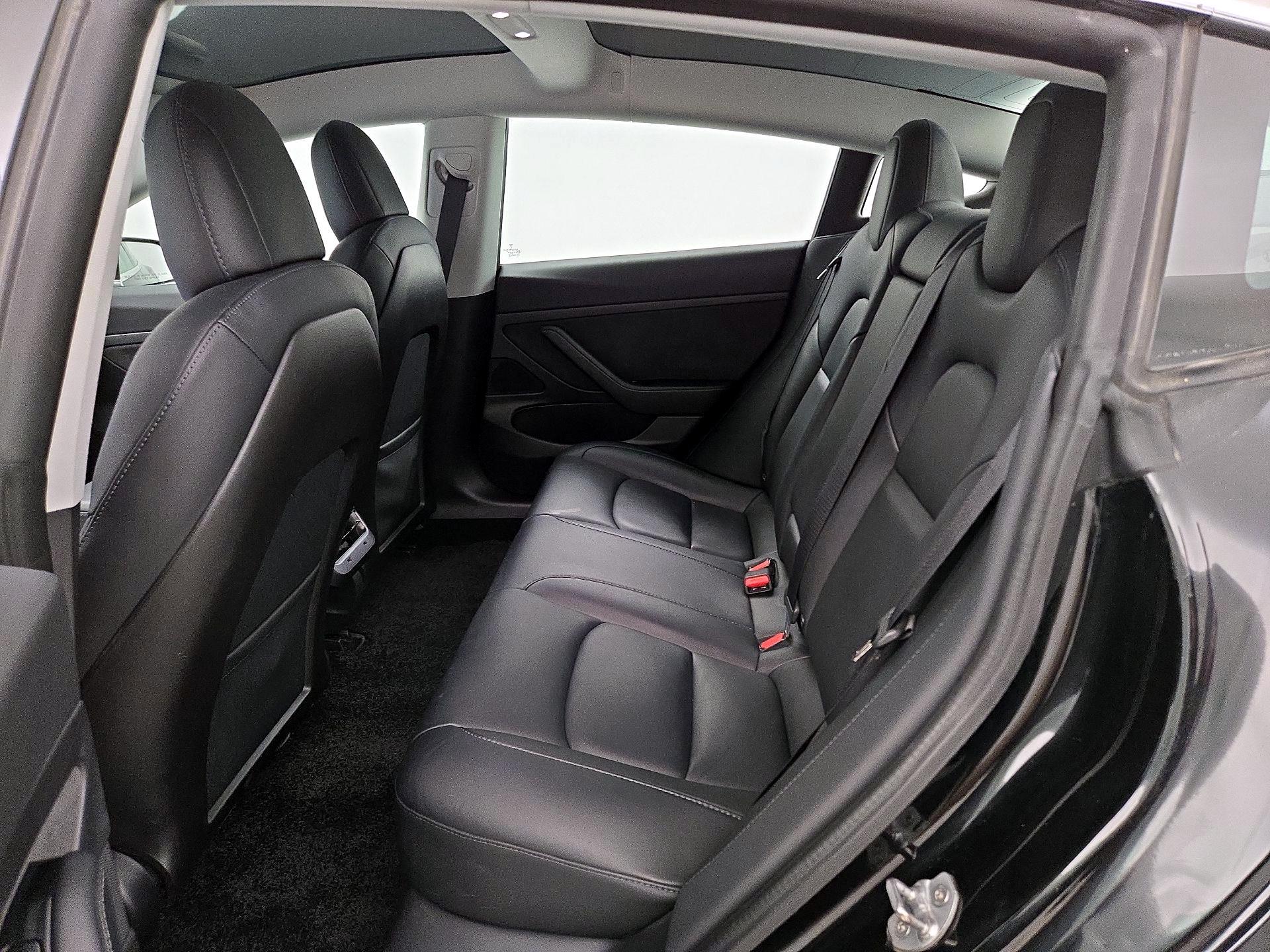 Thumbnail: 2020 Tesla Model 3 - 20