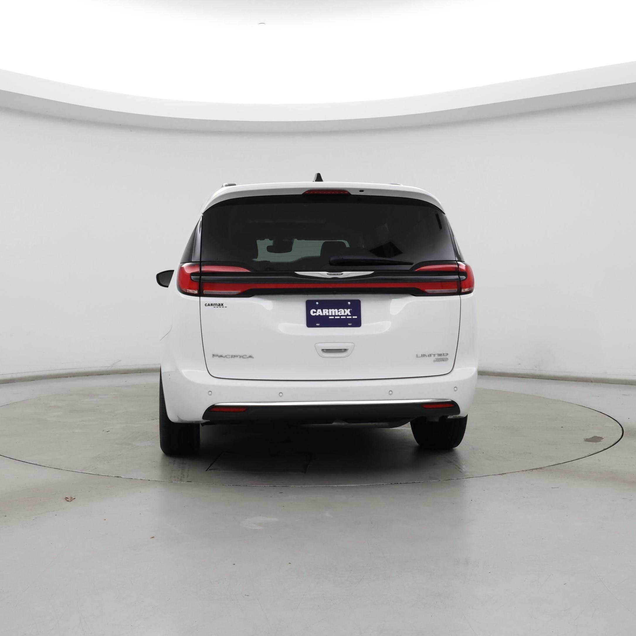 Thumbnail: 2023 Chrysler Pacifica - 6