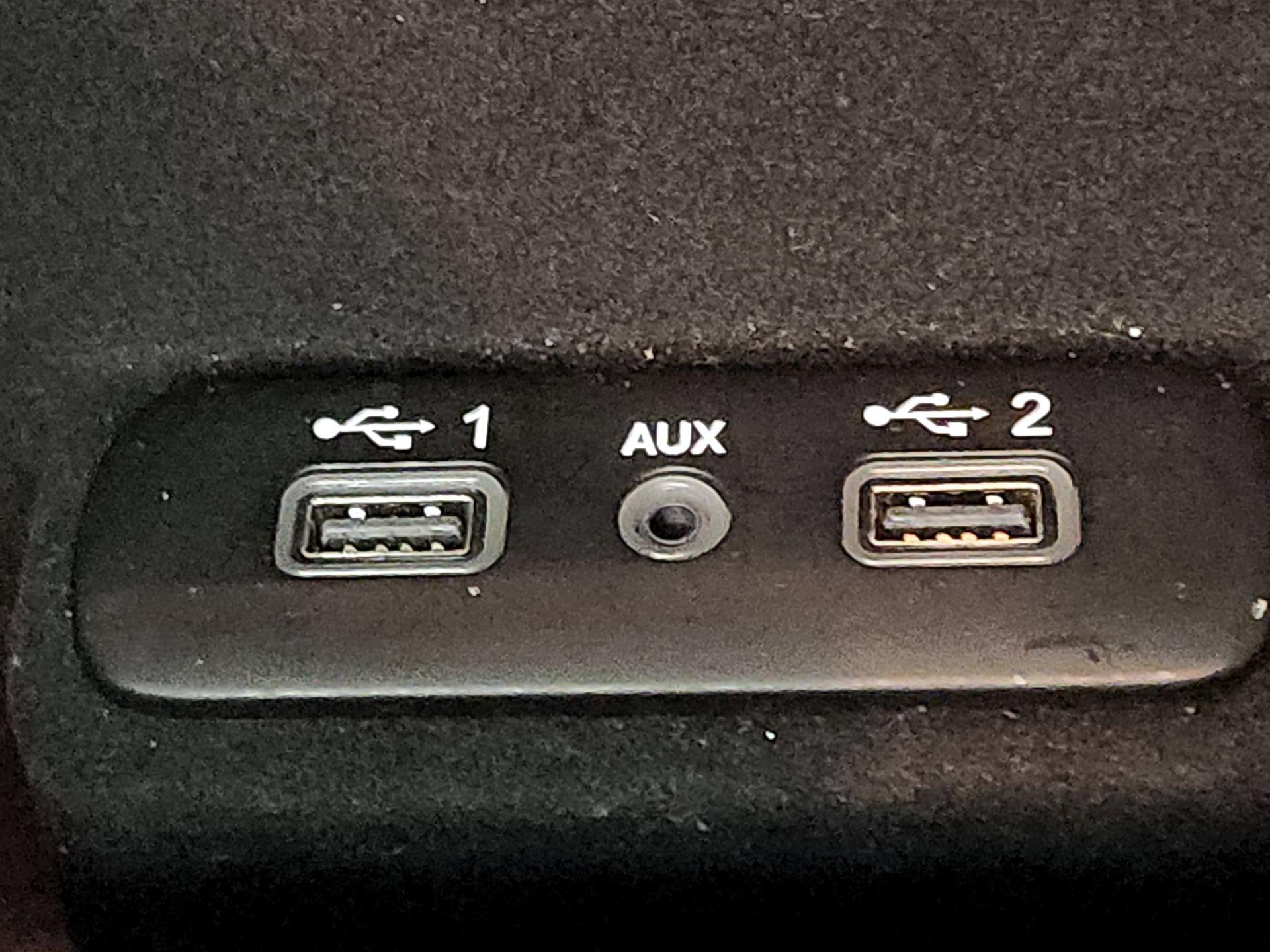 Thumbnail: 2020 Dodge Charger - 18