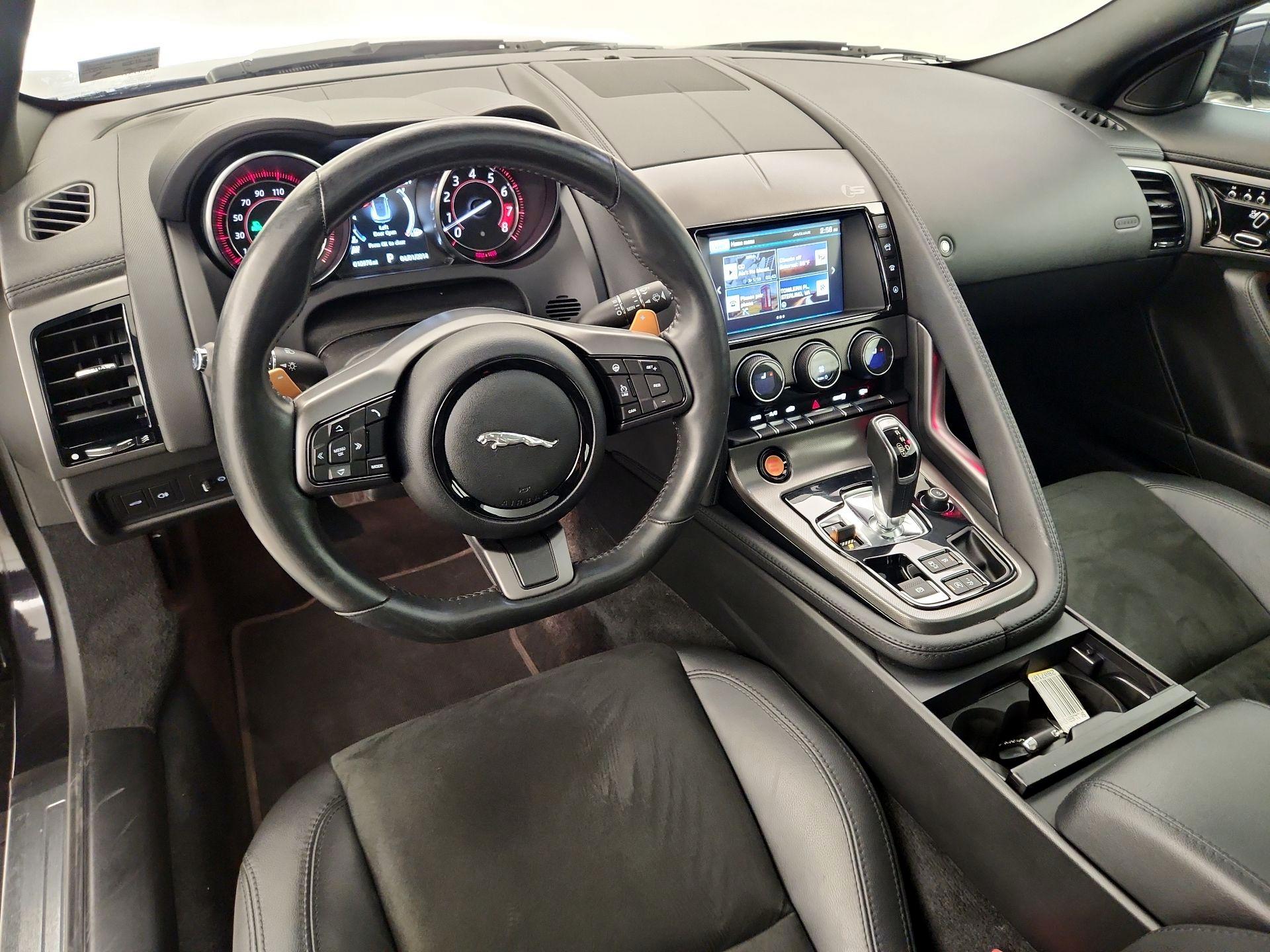 Thumbnail: 2017 Jaguar F-Type - 9