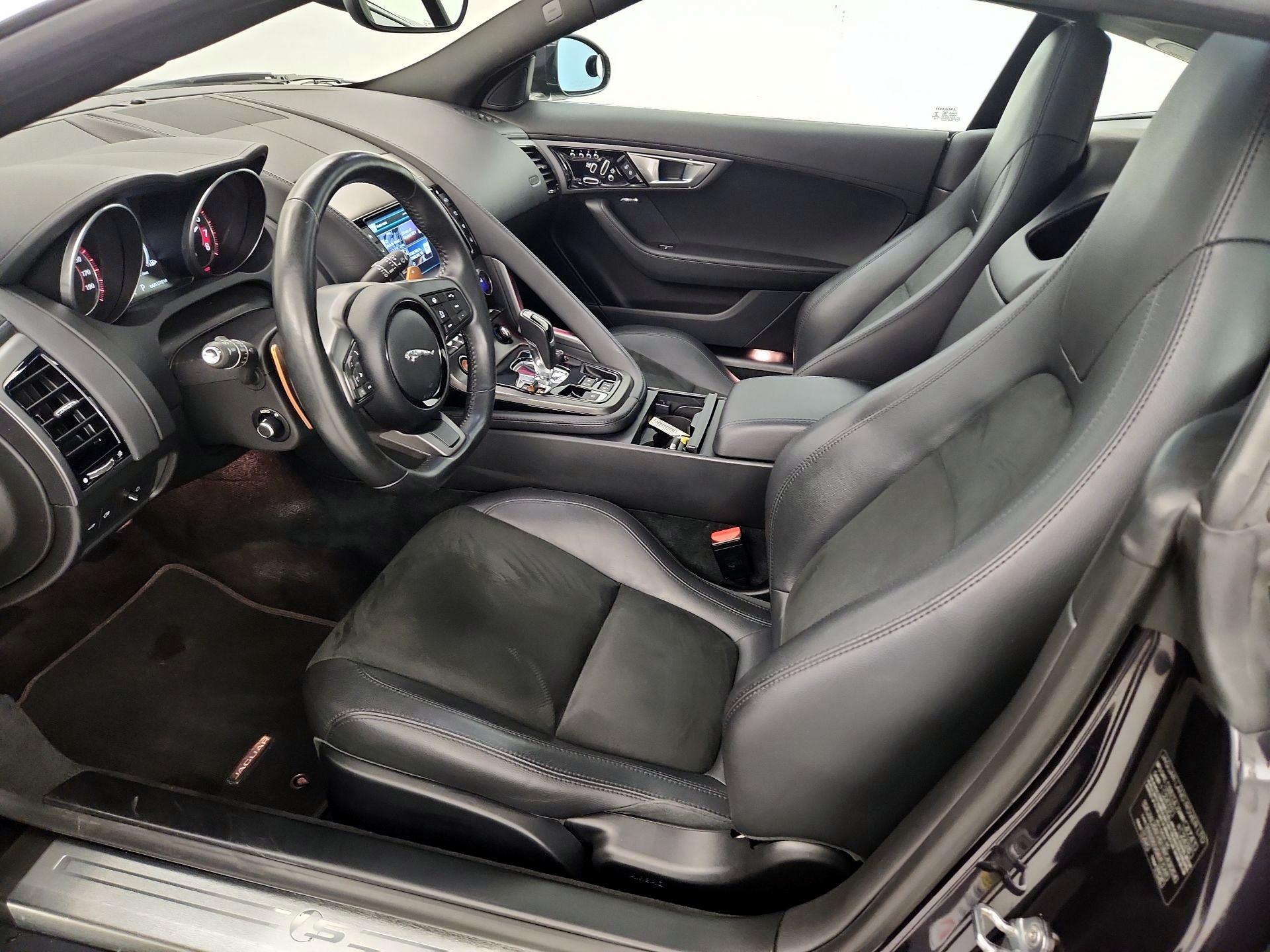 Thumbnail: 2017 Jaguar F-Type - 11