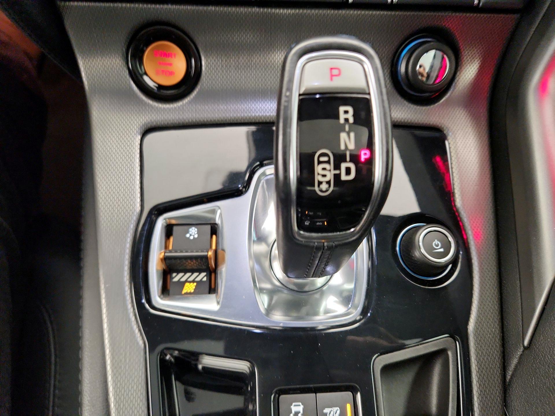 Thumbnail: 2017 Jaguar F-Type - 16