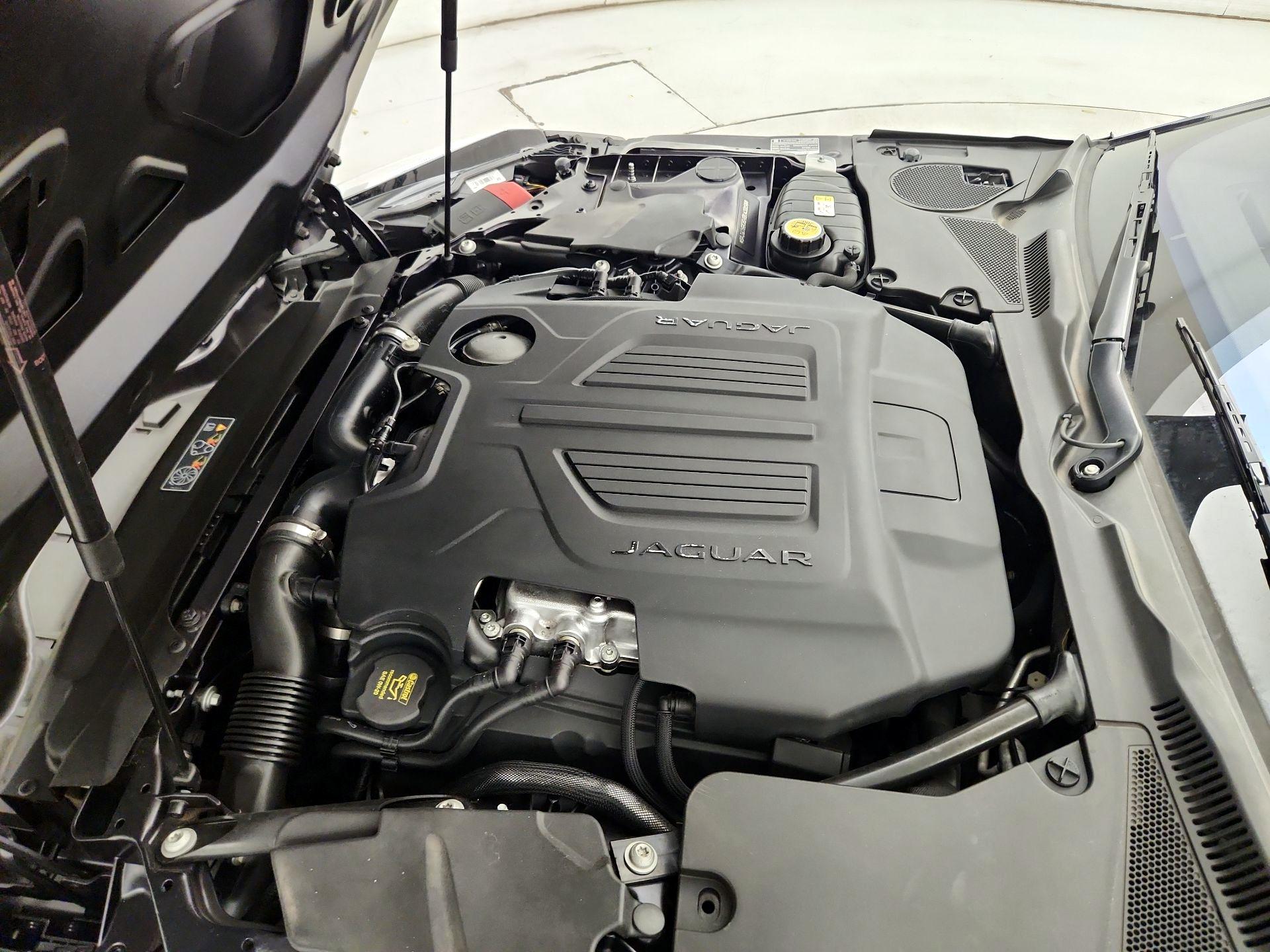 Thumbnail: 2017 Jaguar F-Type - 19