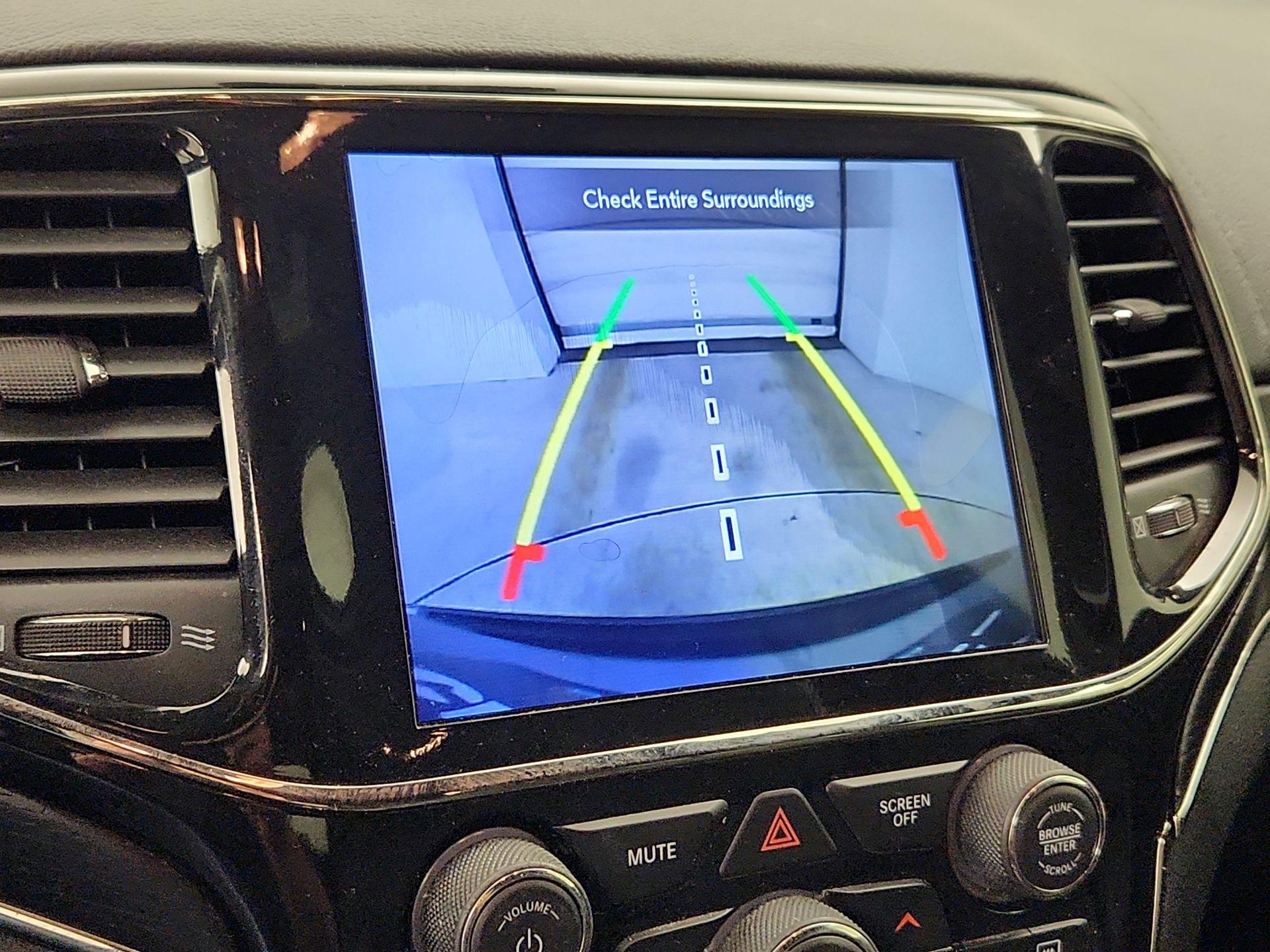 Thumbnail: 2021 Jeep Grand Cherokee - 13