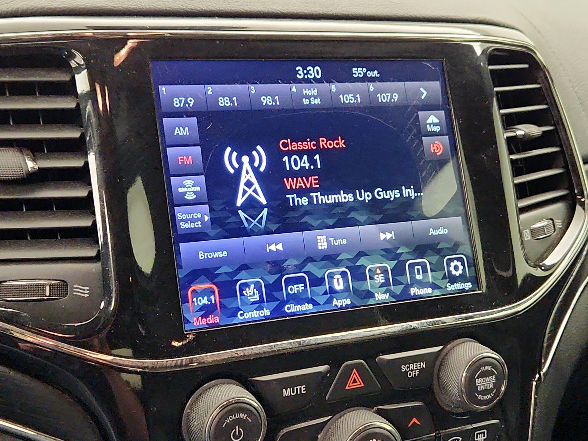 Thumbnail: 2021 Jeep Grand Cherokee - 14