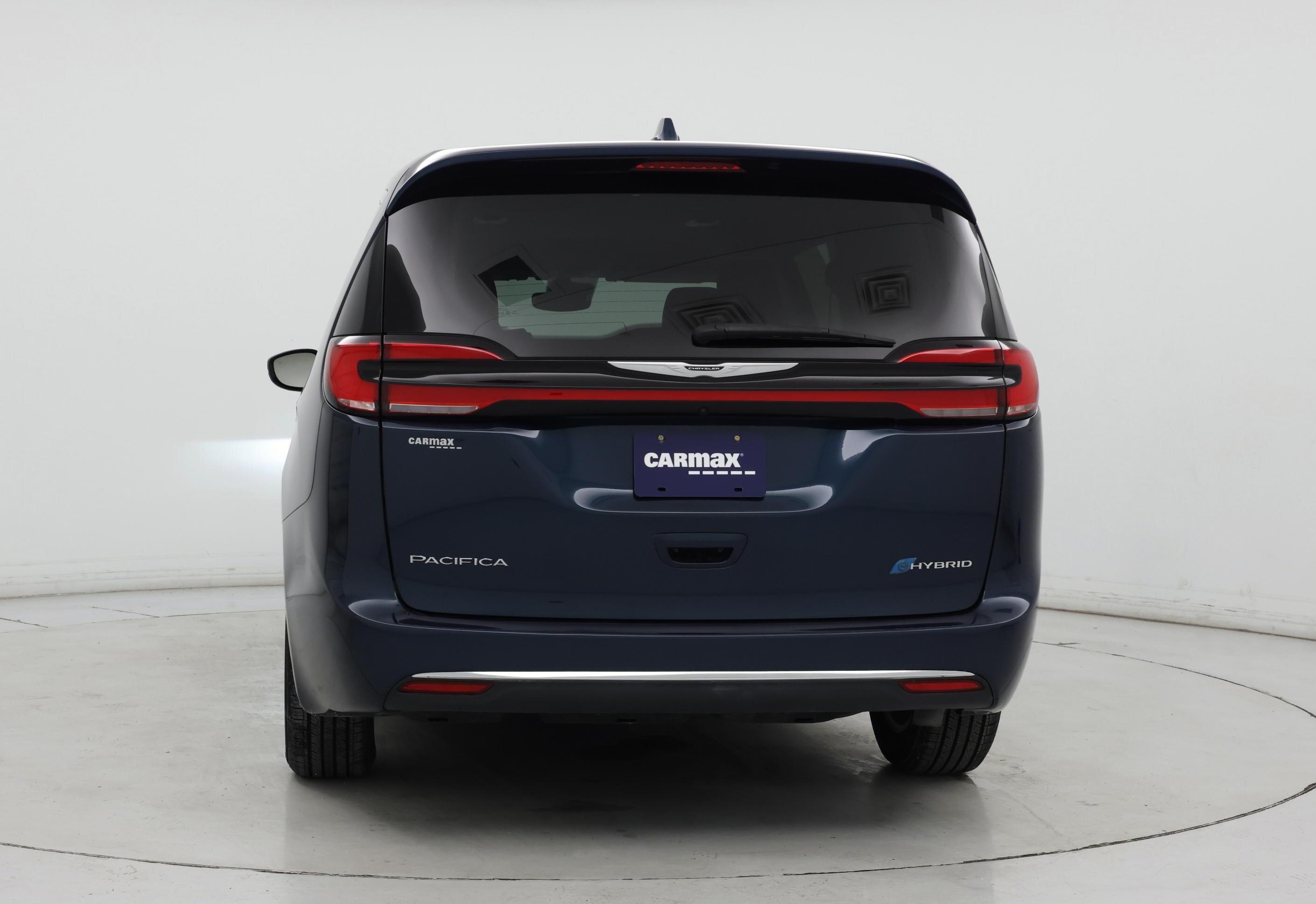 Thumbnail: 2022 Chrysler Pacifica - 6