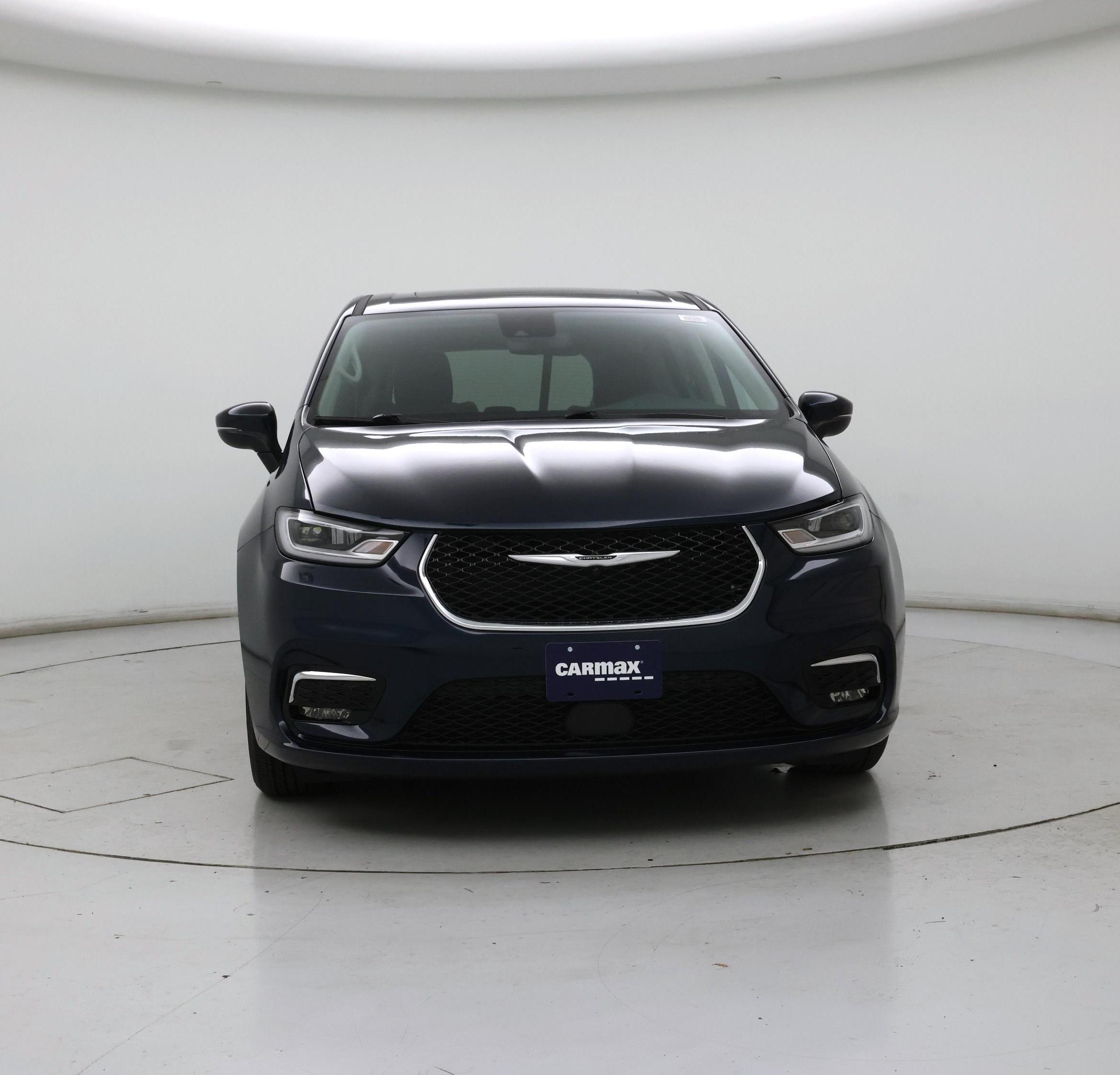 Thumbnail: 2023 Chrysler Pacifica - 5