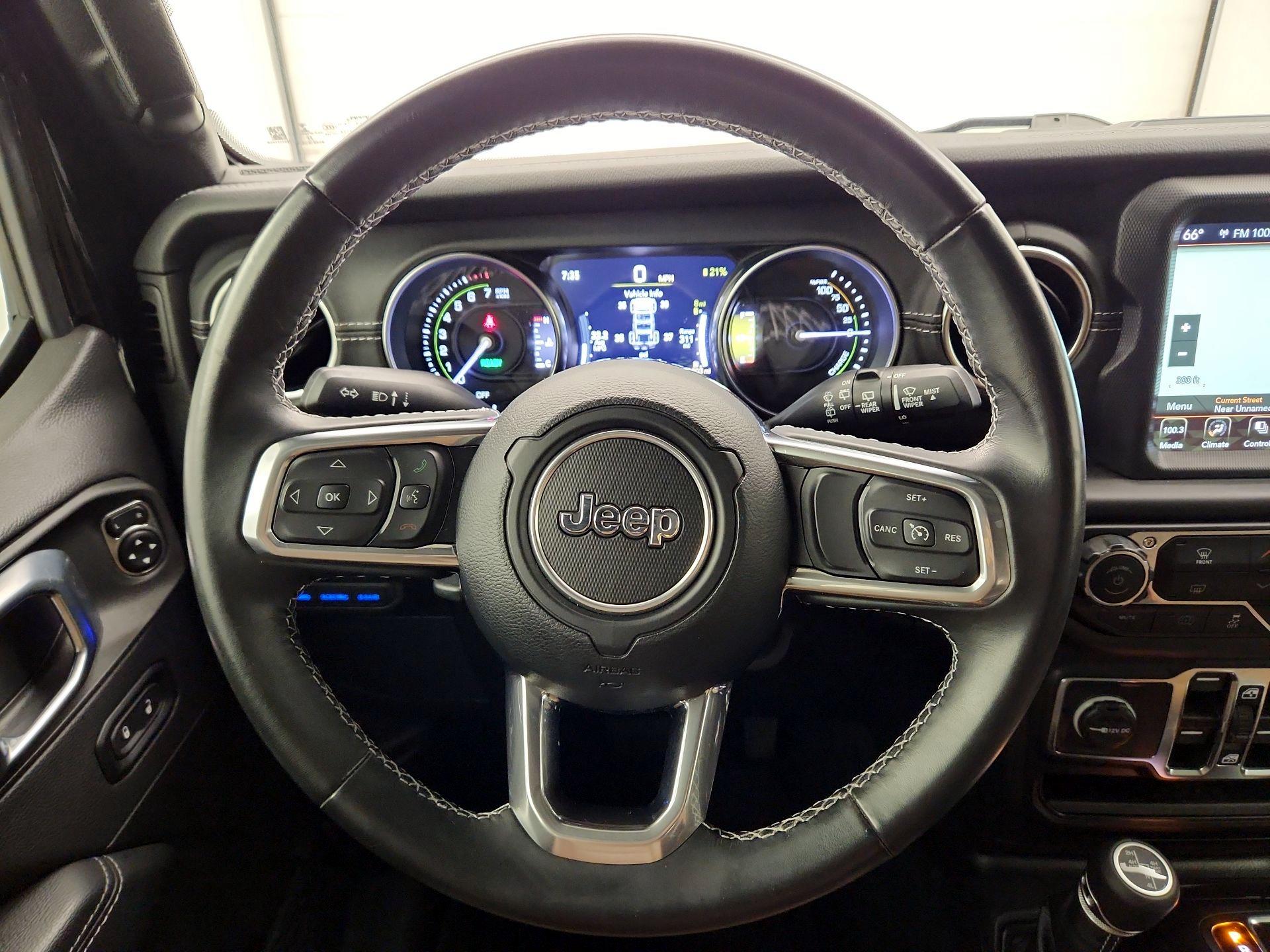 Thumbnail: 2022 Jeep Wrangler - 10