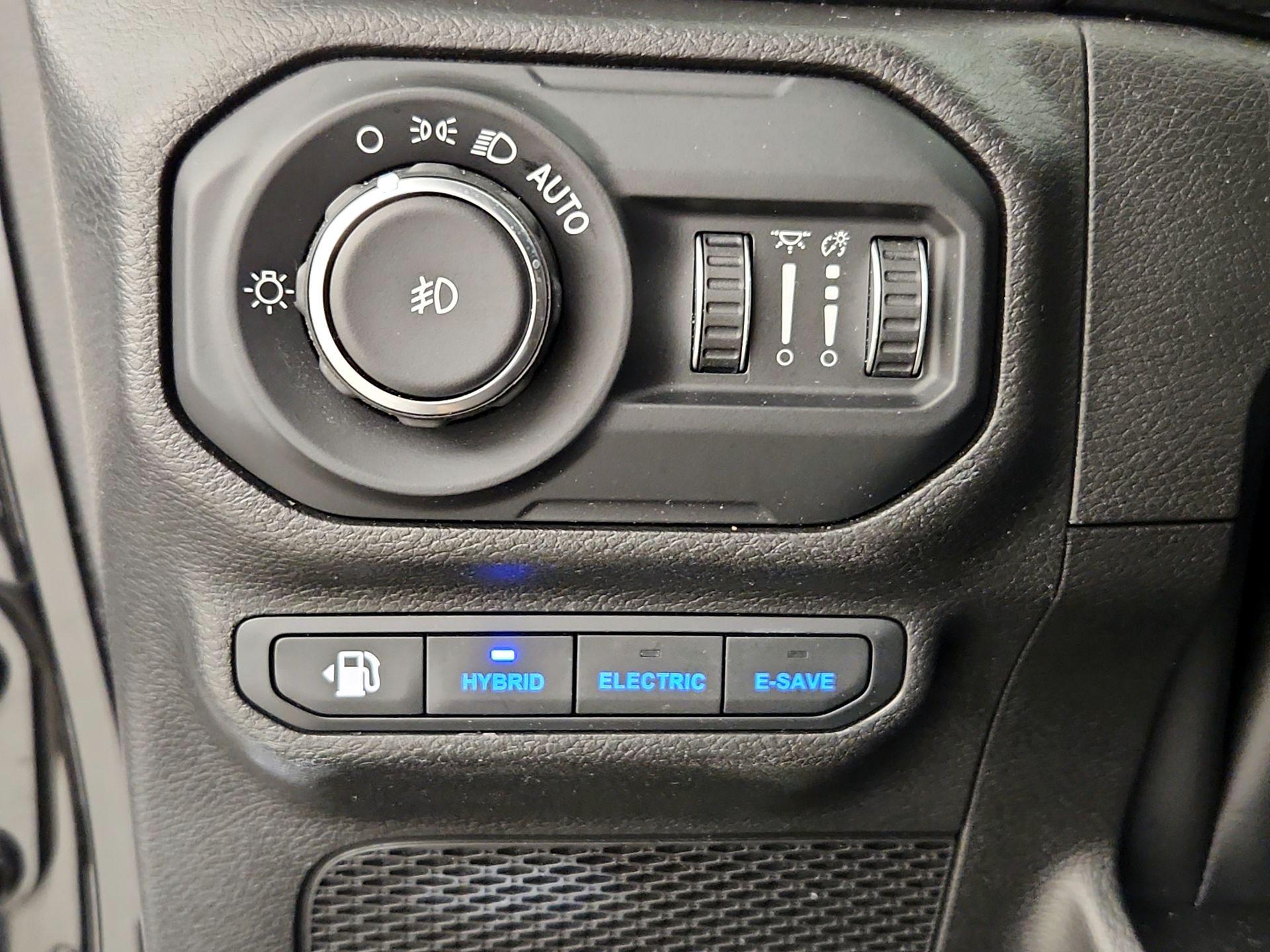 Thumbnail: 2022 Jeep Wrangler - 13