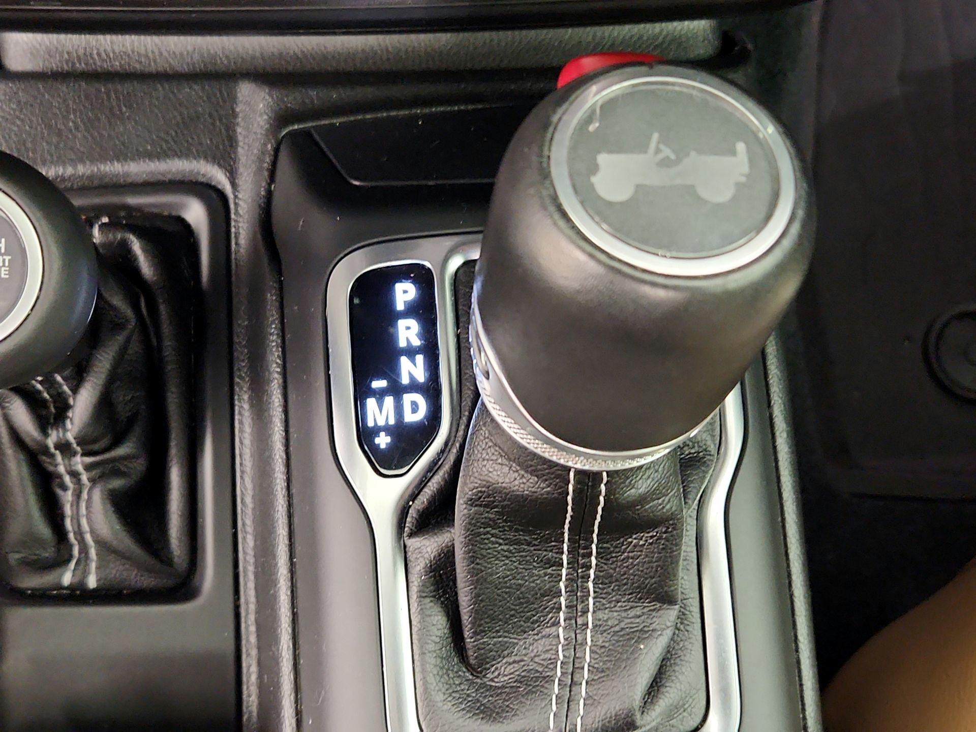 Thumbnail: 2022 Jeep Wrangler - 18