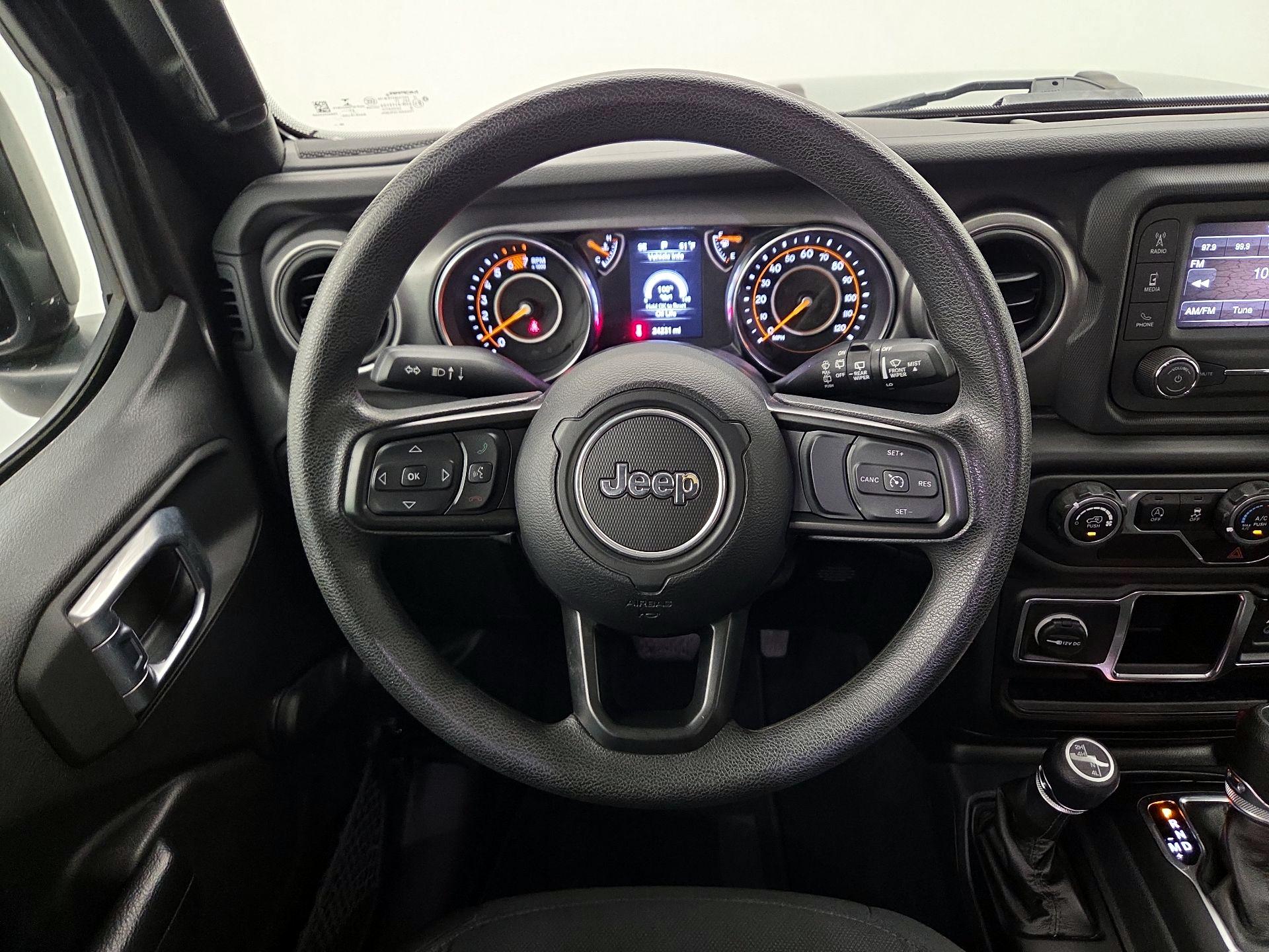 Thumbnail: 2021 Jeep Wrangler - 10