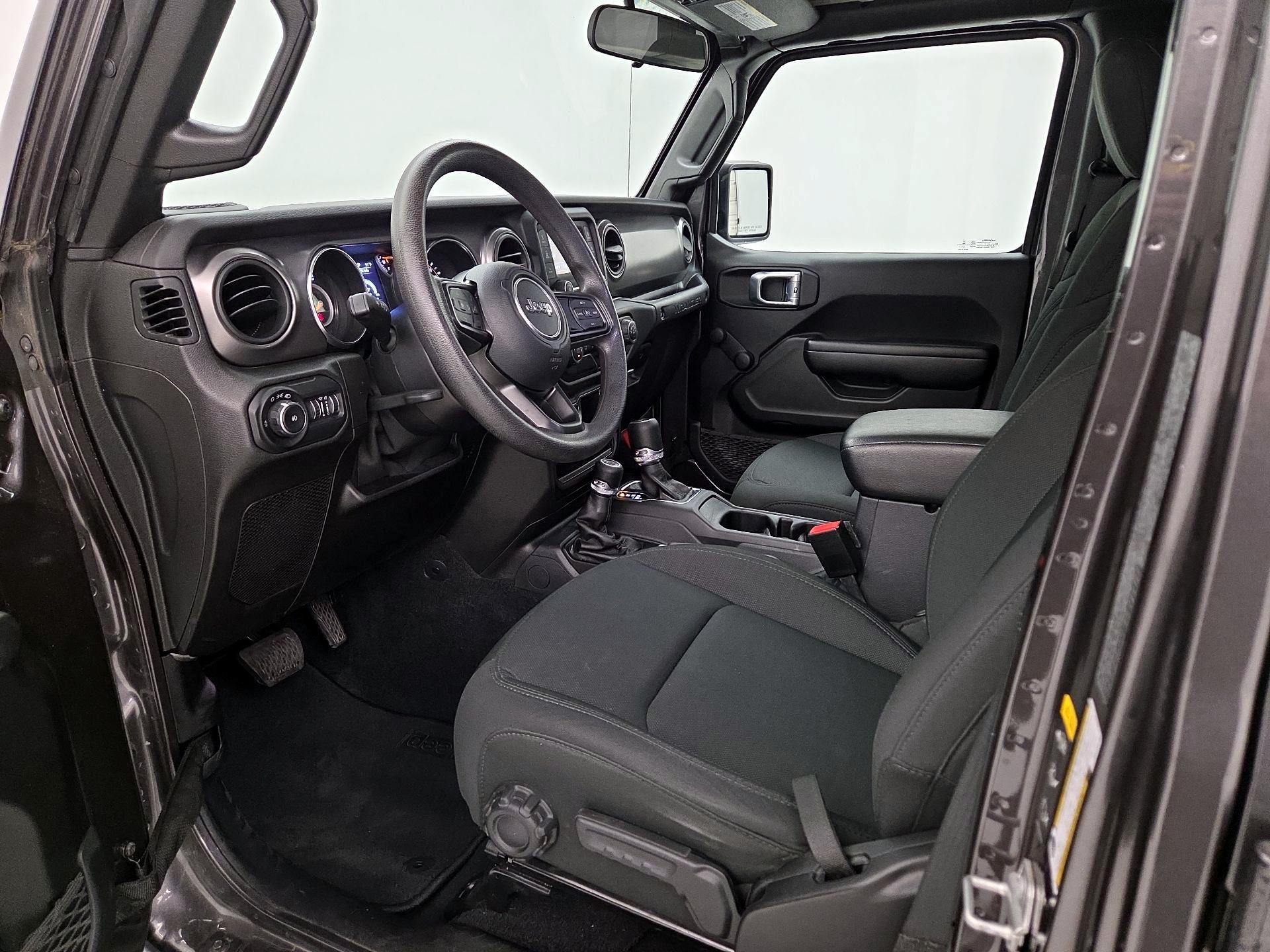 Thumbnail: 2021 Jeep Wrangler - 11