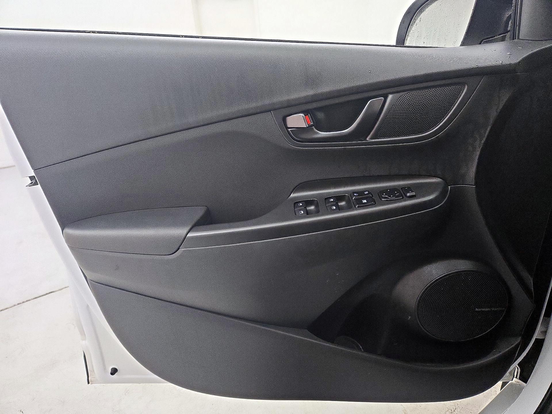 Thumbnail: 2022 Hyundai Kona - 12