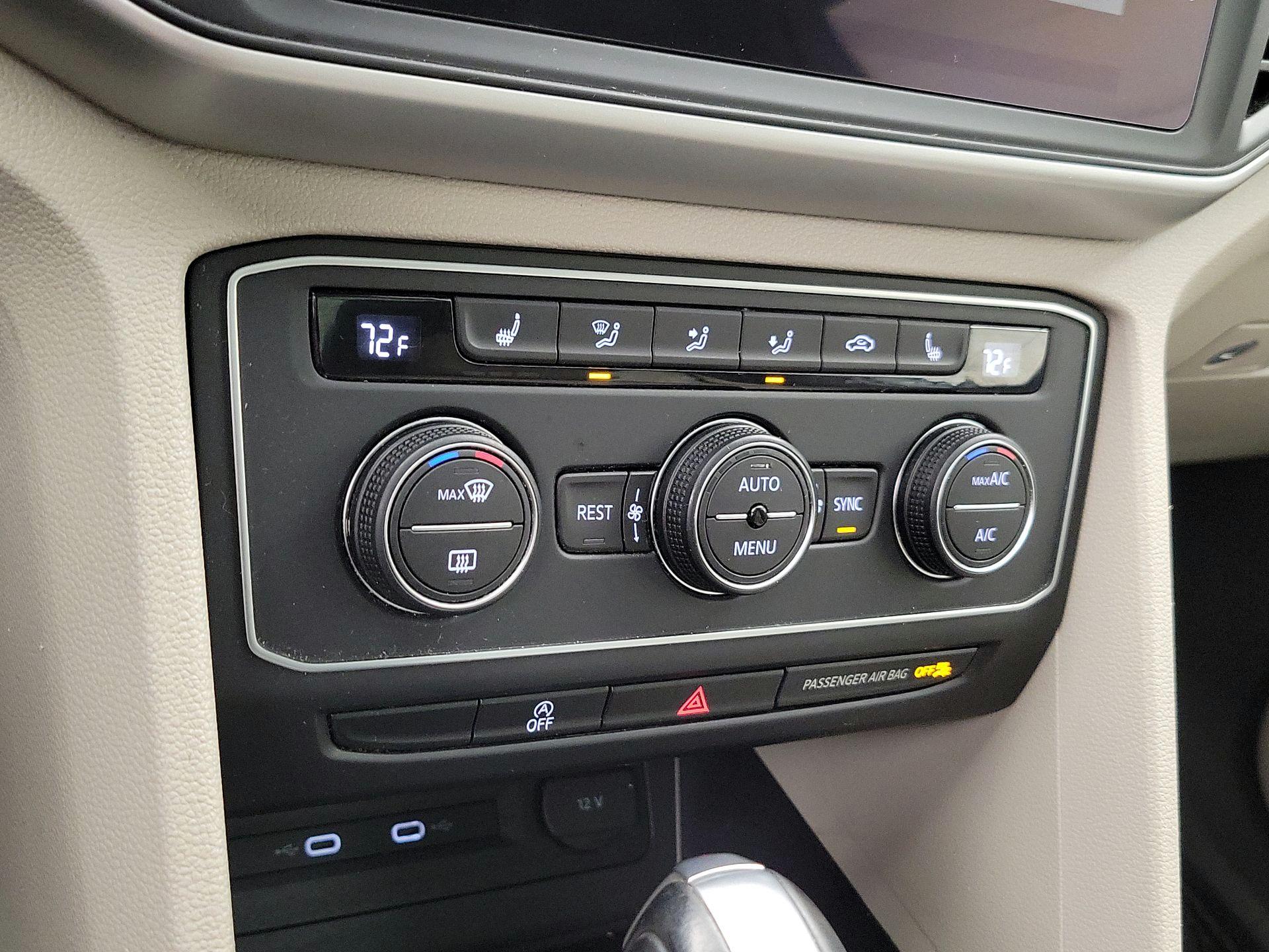 Thumbnail: 2021 Volkswagen Atlas - 16