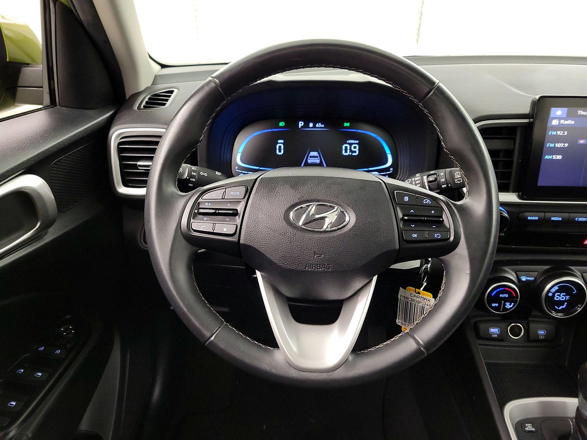 Thumbnail: 2023 Hyundai Venue - 10