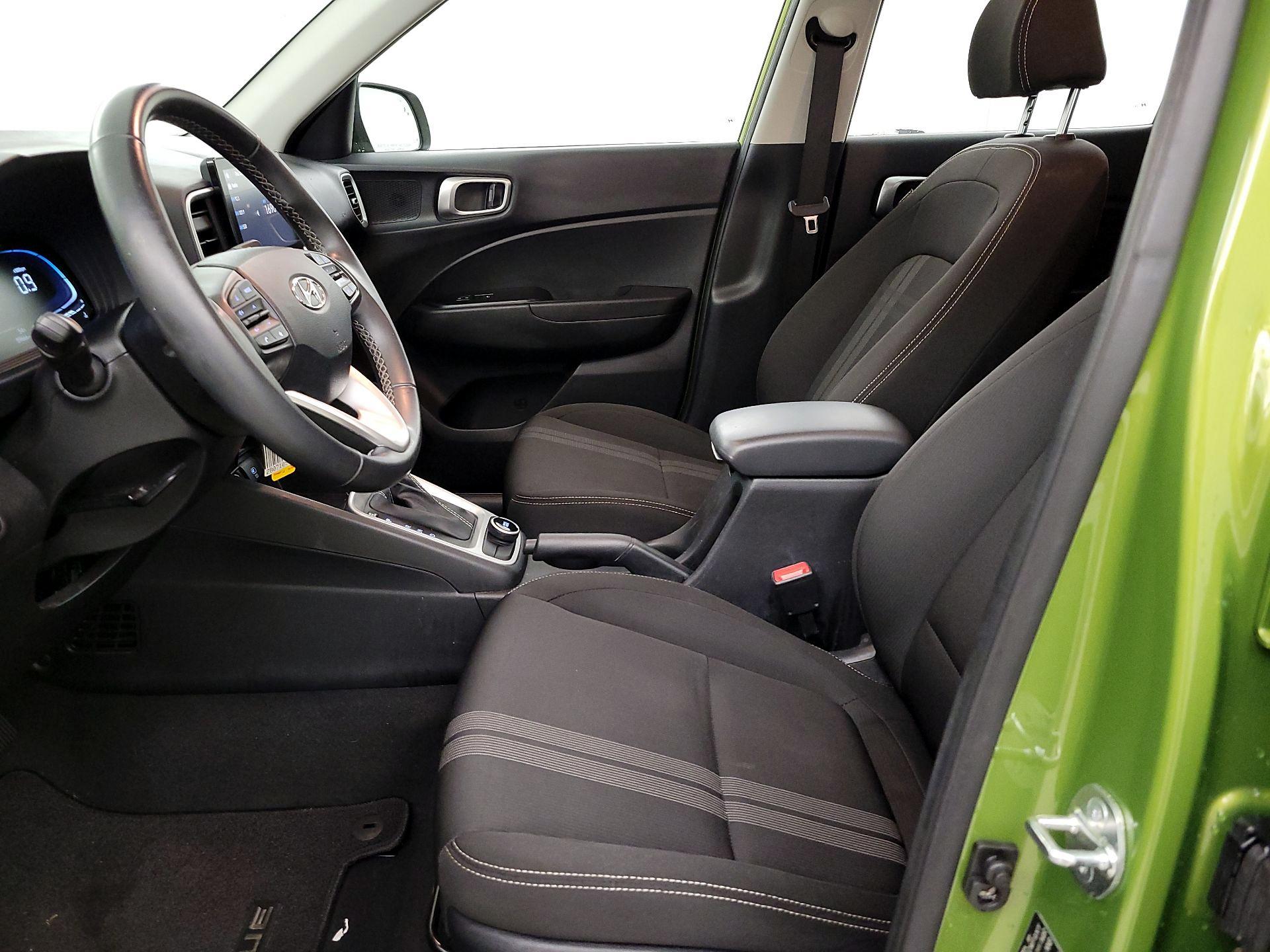 Thumbnail: 2023 Hyundai Venue - 11