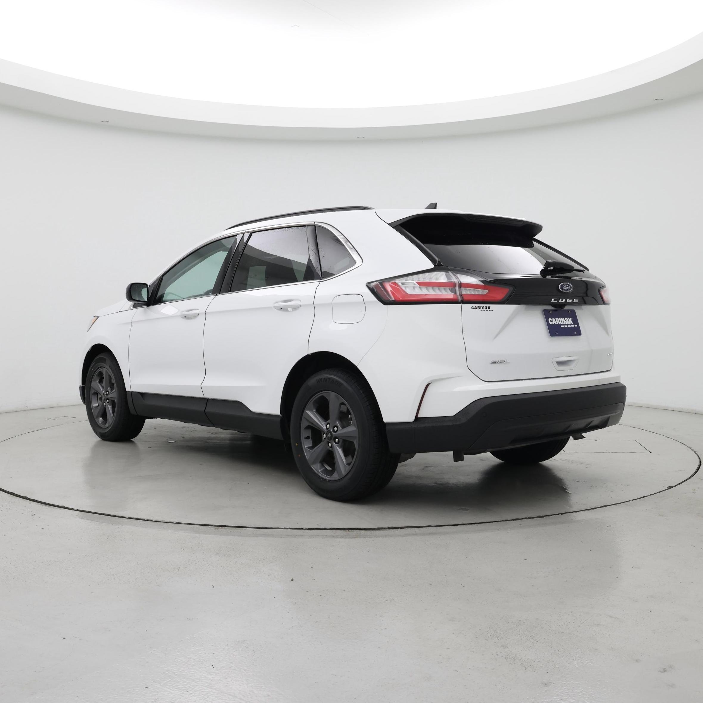 Thumbnail: 2022 Ford Edge - 2