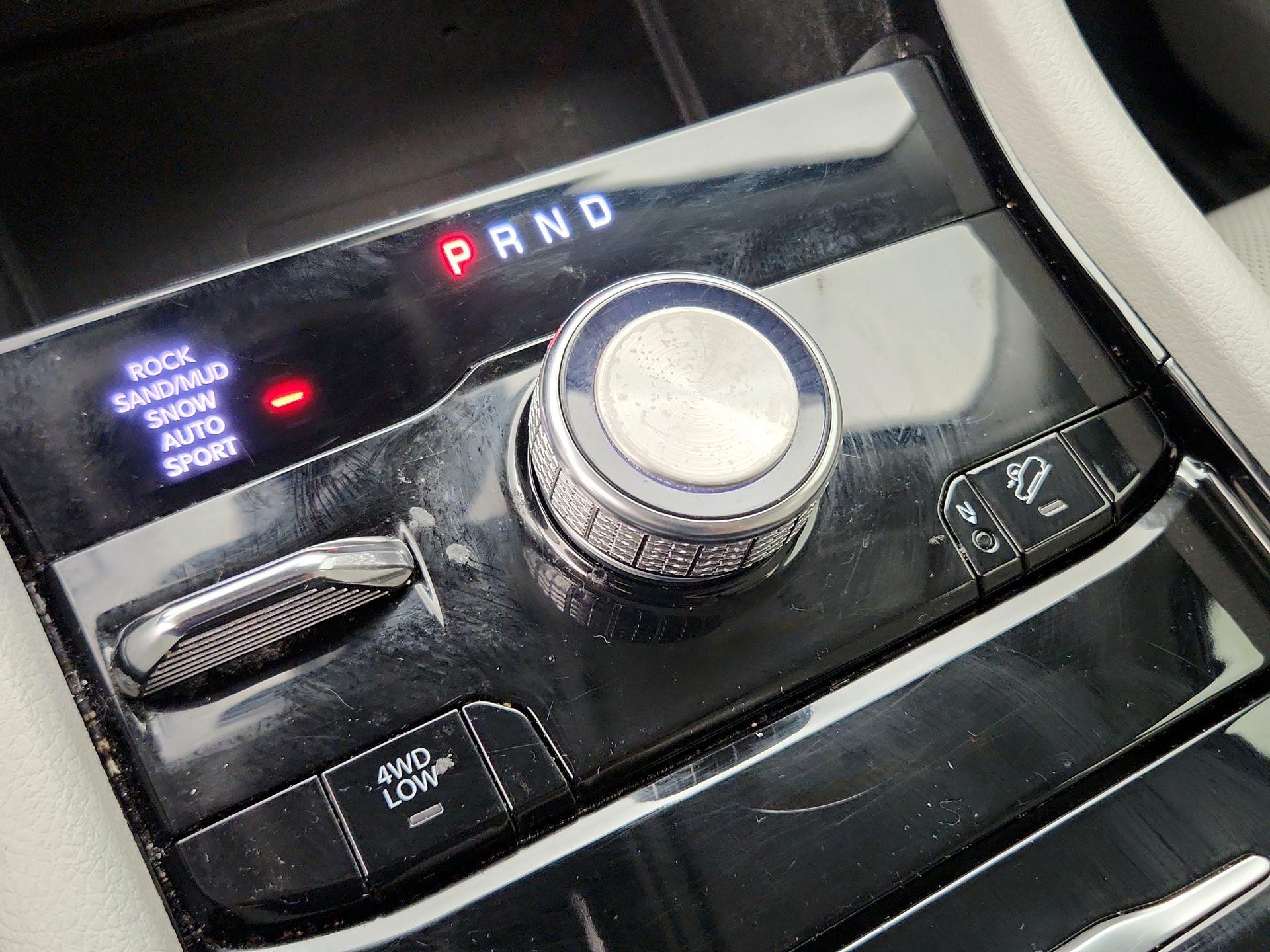 Thumbnail: 2021 Jeep Grand Cherokee L - 18