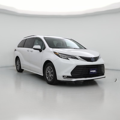 2023 Toyota Sienna Hybrid XLE