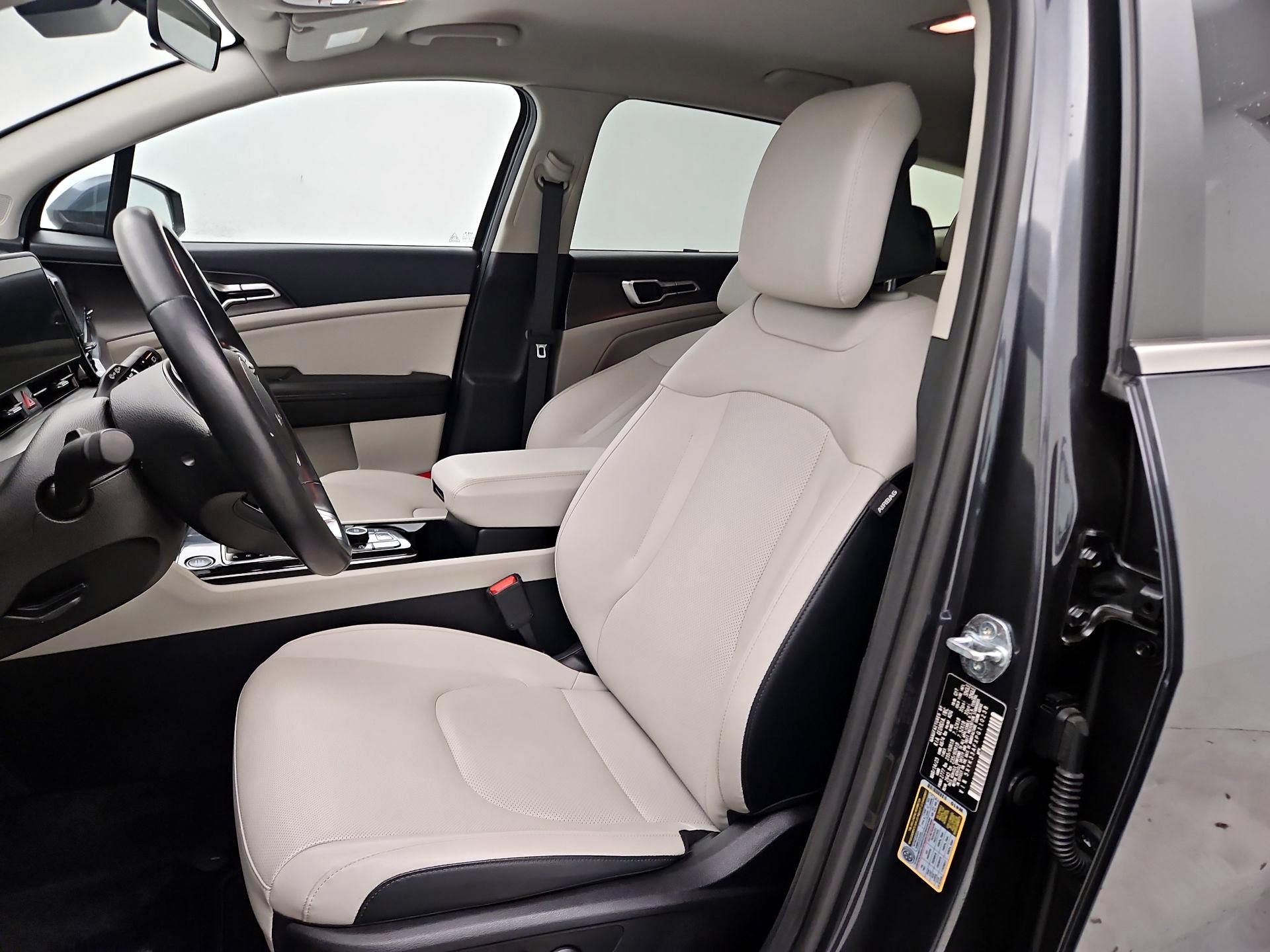 Thumbnail: 2023 Kia Sportage - 11