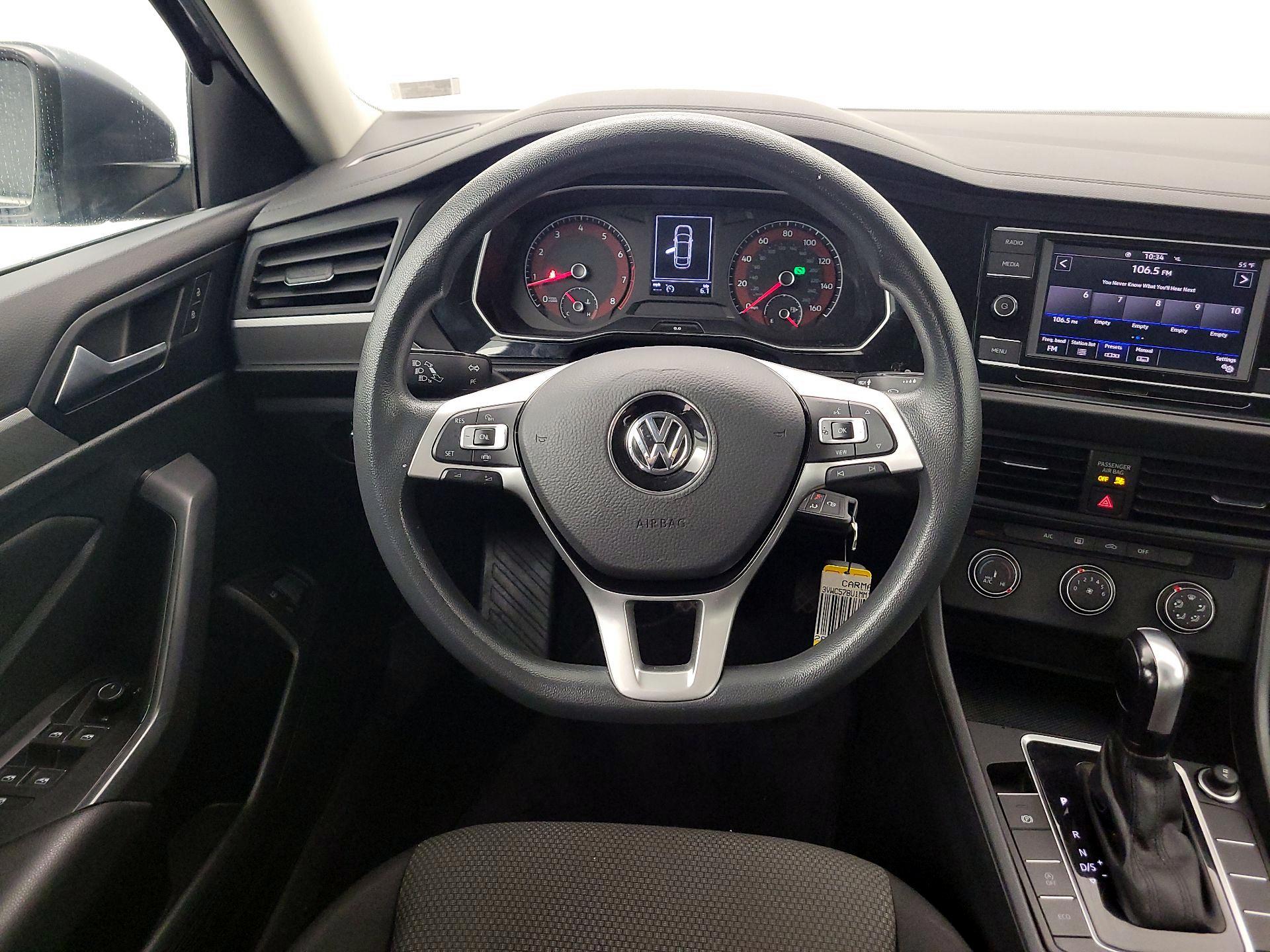 Thumbnail: 2021 Volkswagen Jetta - 10