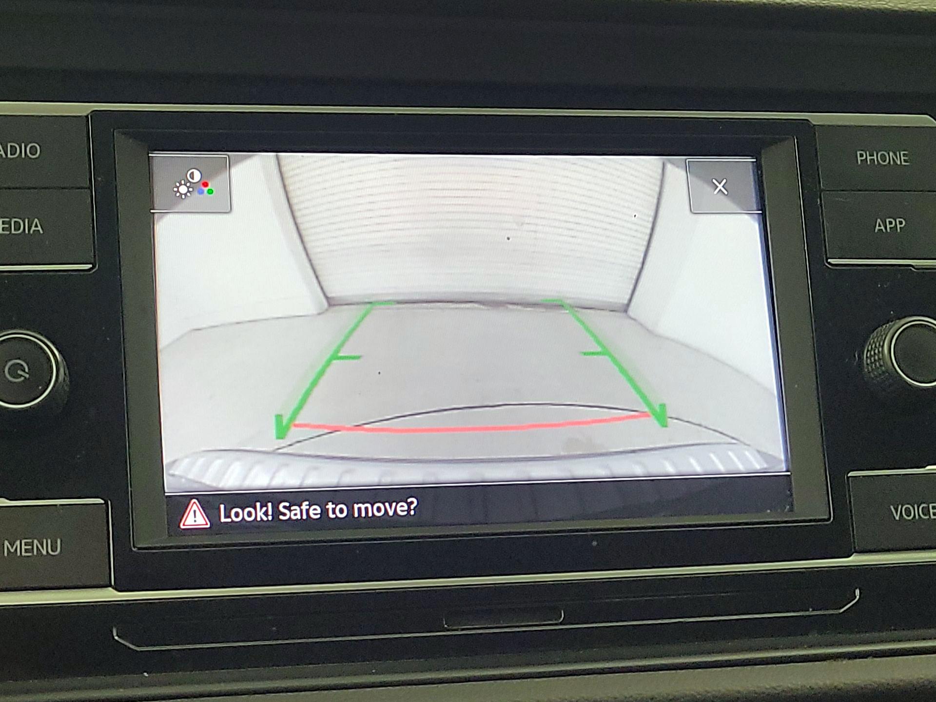 Thumbnail: 2021 Volkswagen Jetta - 14