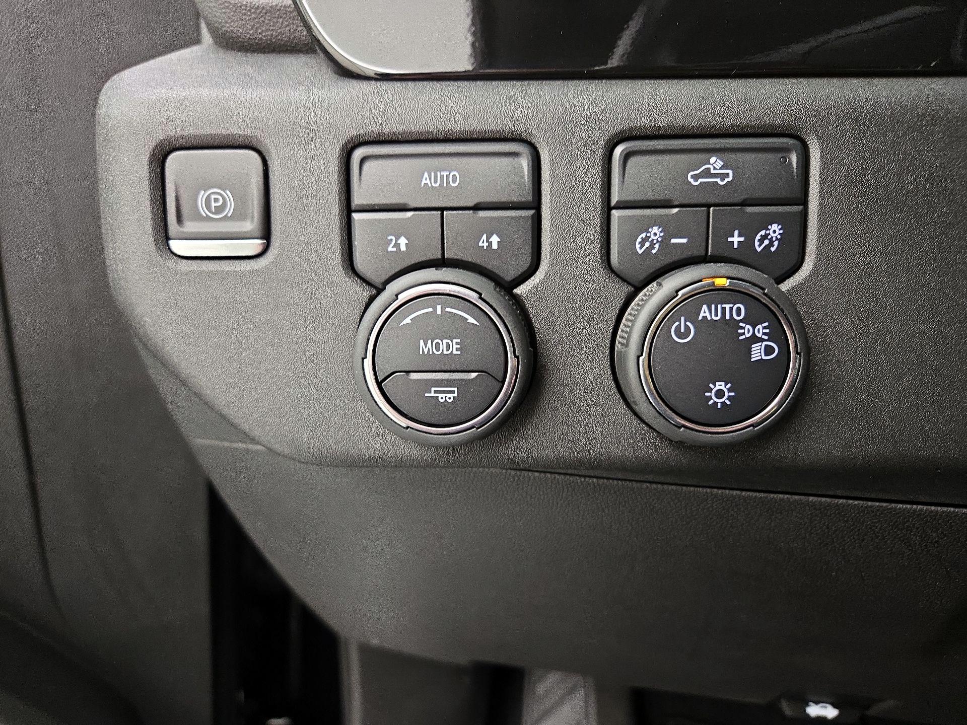 Thumbnail: 2022 Chevrolet Silverado 1500 - 13