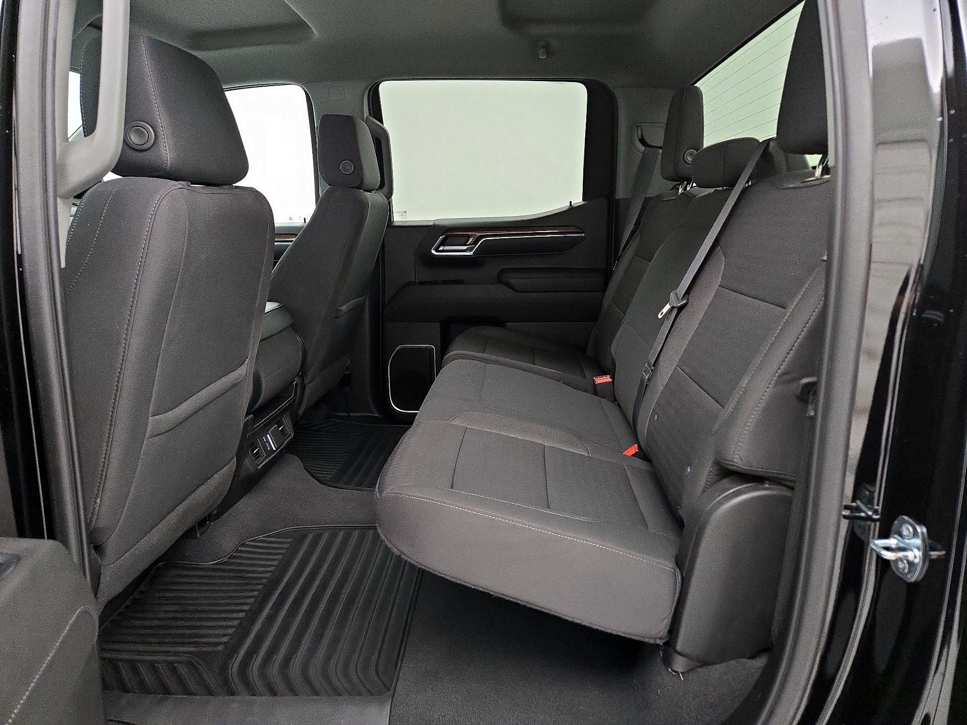 Thumbnail: 2022 Chevrolet Silverado 1500 - 19