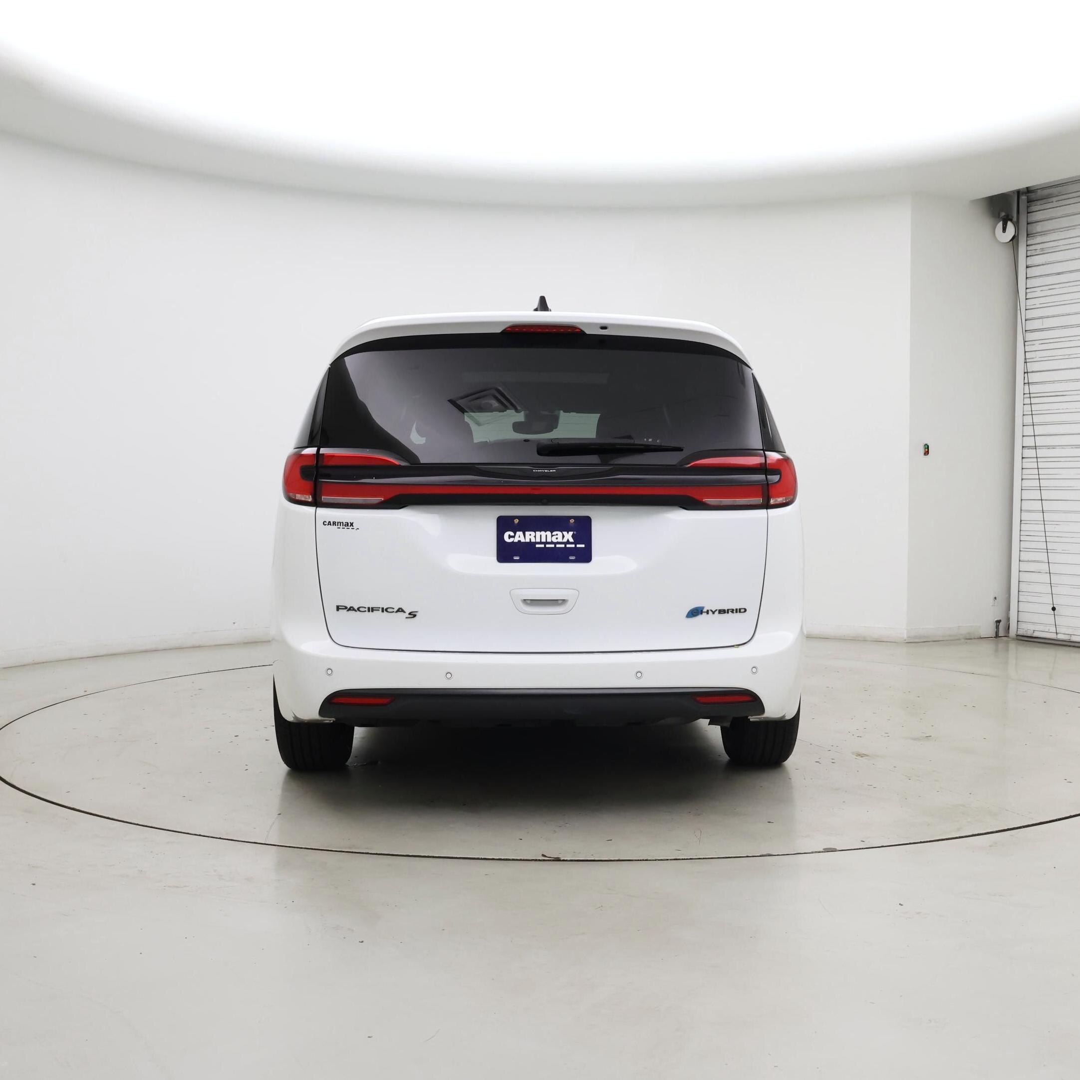 Thumbnail: 2023 Chrysler Pacifica - 6