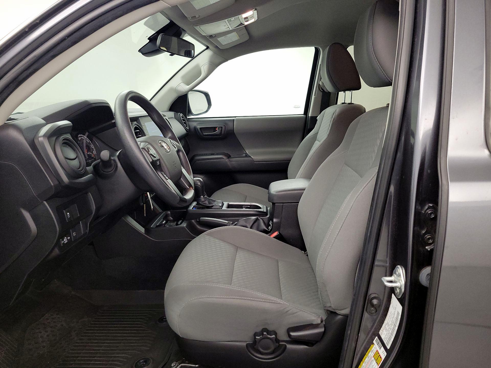 Thumbnail: 2022 Toyota Tacoma - 11