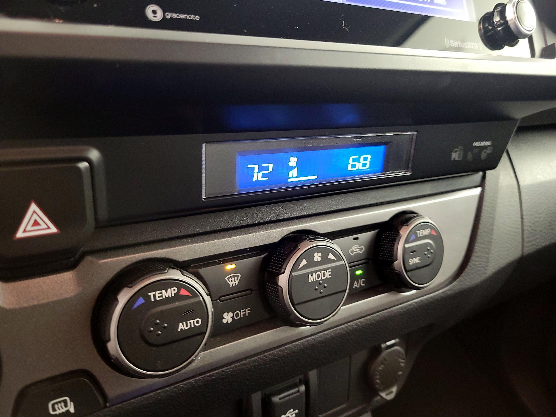 Thumbnail: 2022 Toyota Tacoma - 16