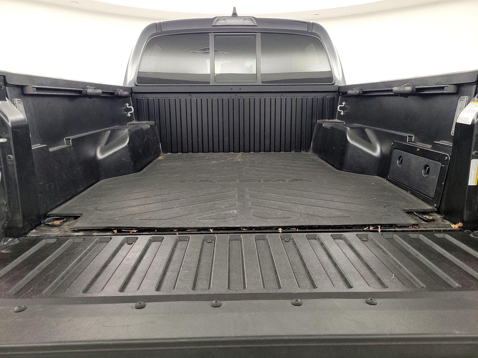 Thumbnail: 2022 Toyota Tacoma - 20