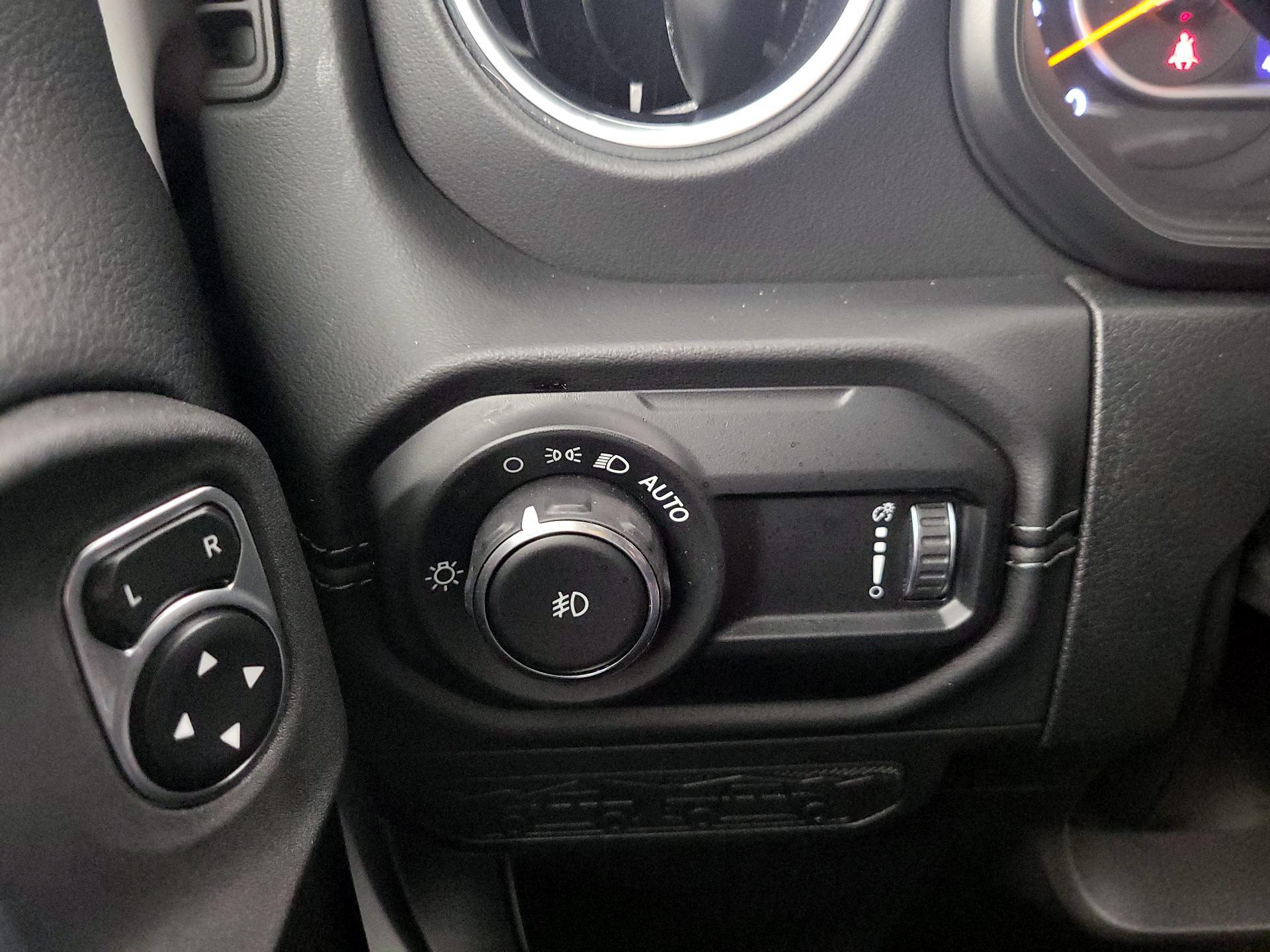 Thumbnail: 2024 Jeep Wrangler - 13