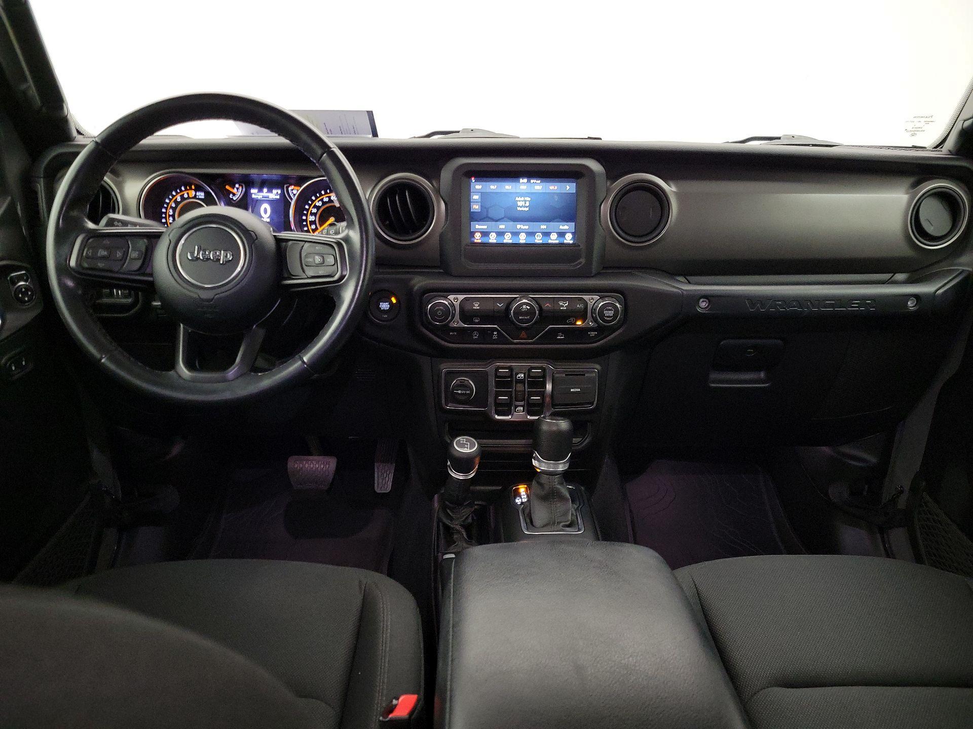 Thumbnail: 2022 Jeep Wrangler - 9