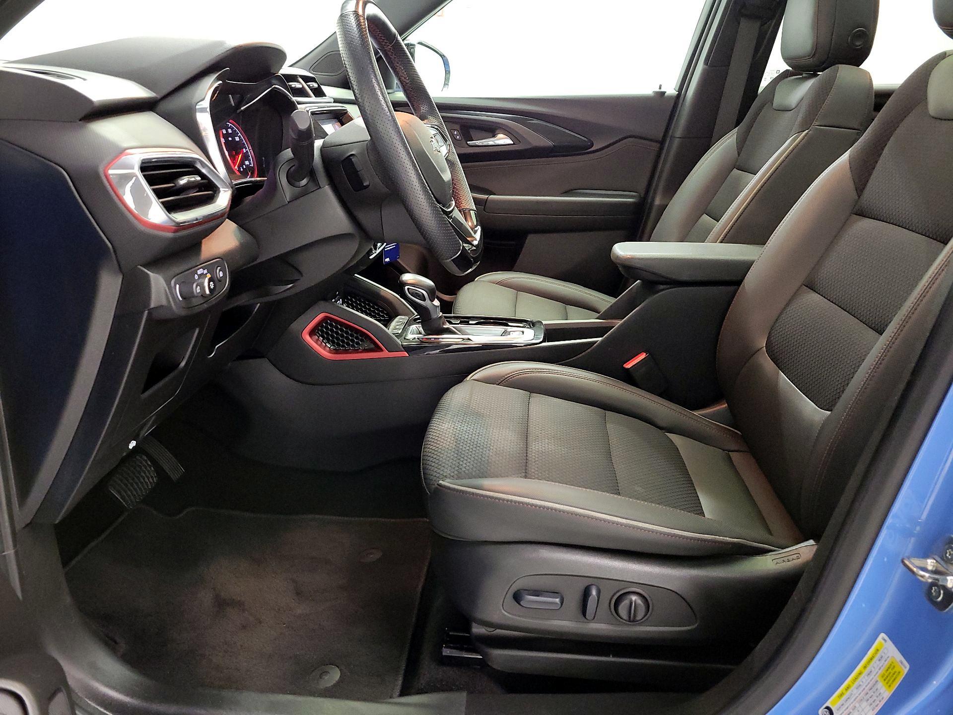 Thumbnail: 2023 Chevrolet TrailBlazer - 11