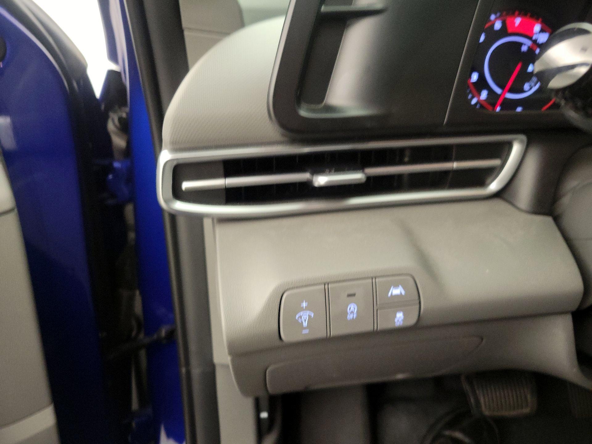 Thumbnail: 2023 Hyundai Elantra - 13