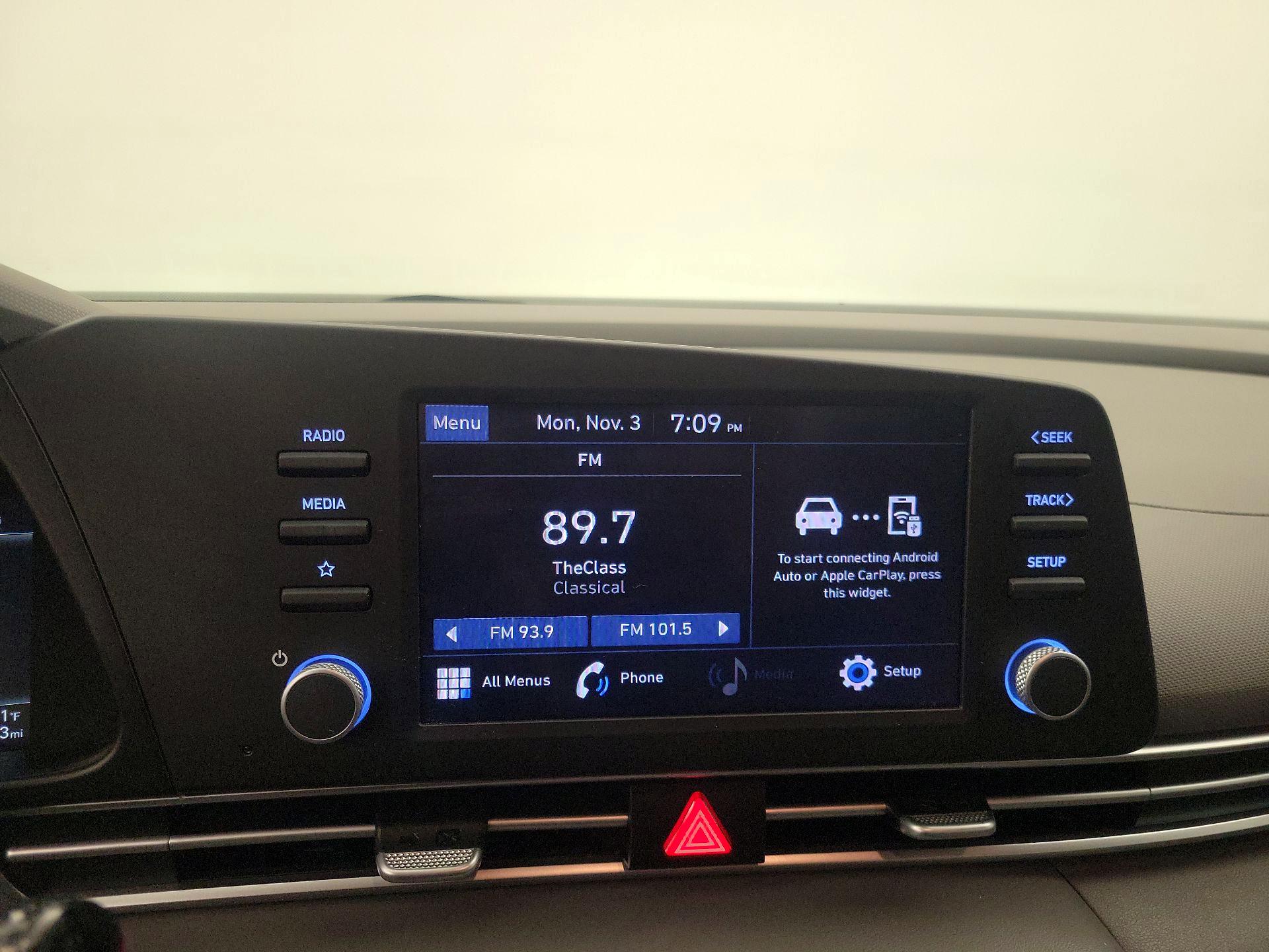 Thumbnail: 2023 Hyundai Elantra - 15