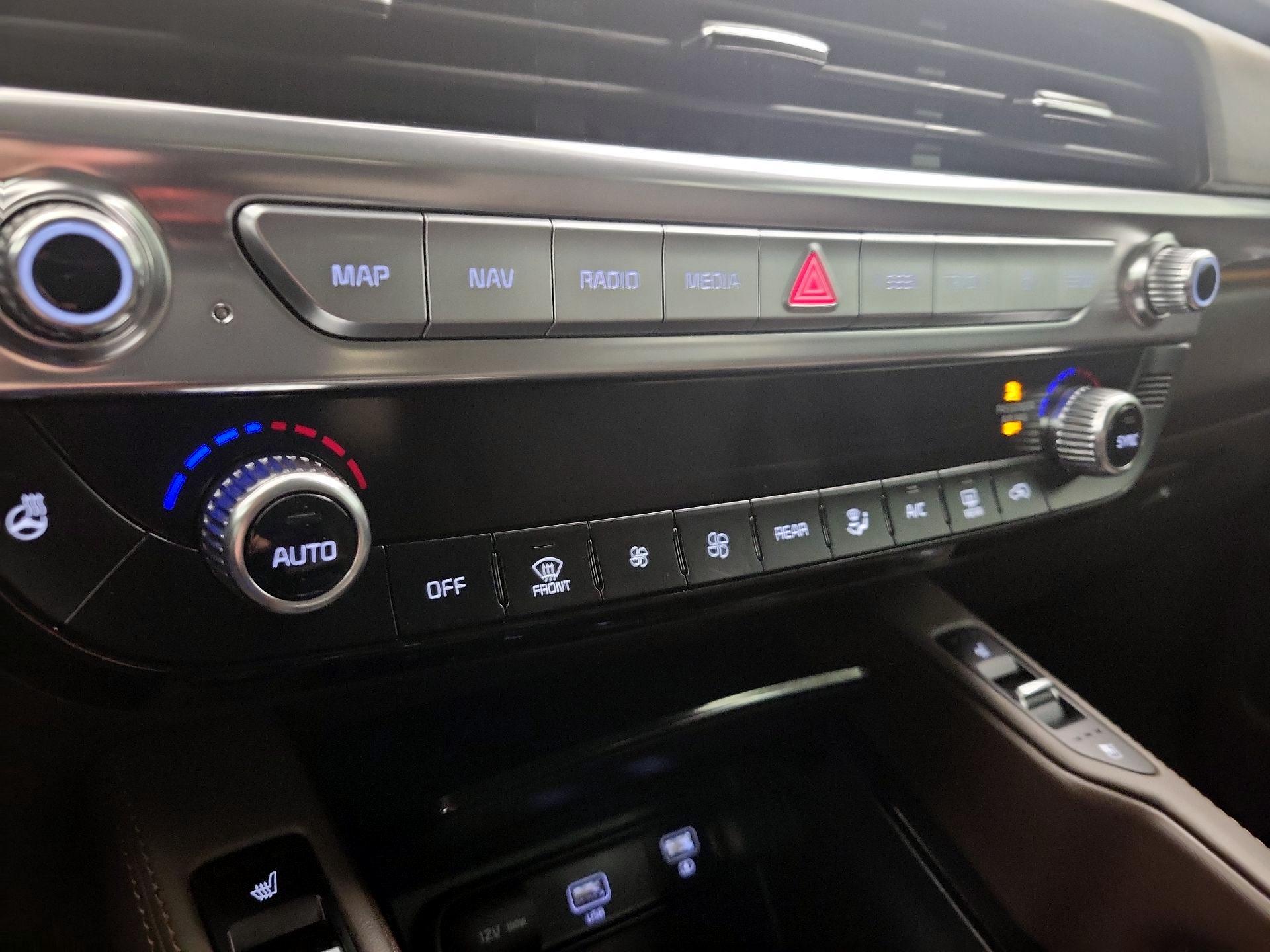 Thumbnail: 2021 Kia Telluride - 17