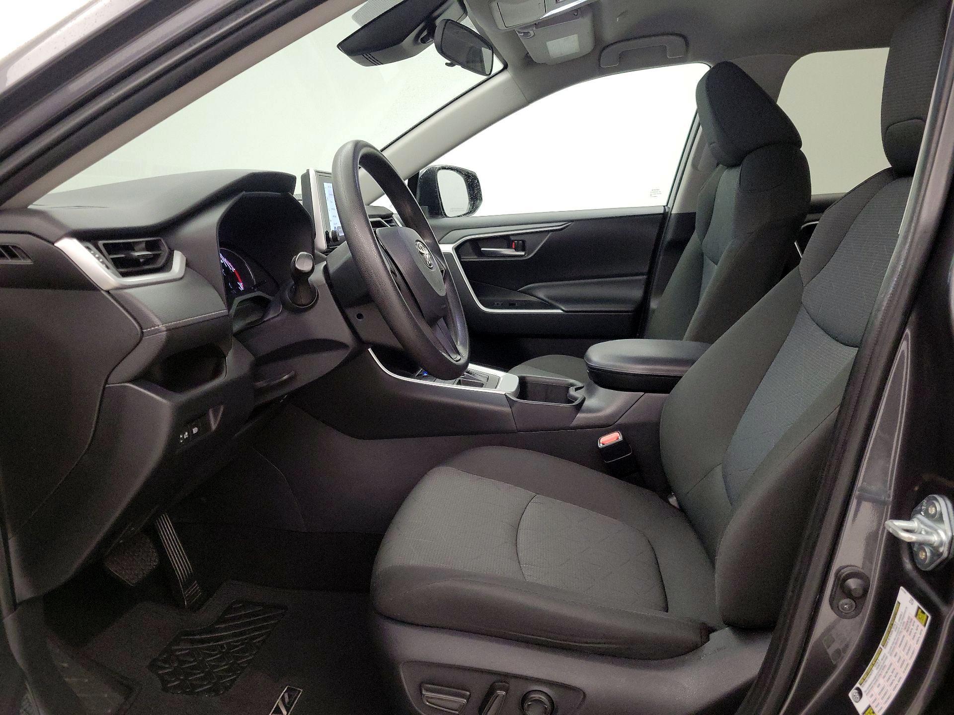 Thumbnail: 2023 Toyota RAV4 - 11