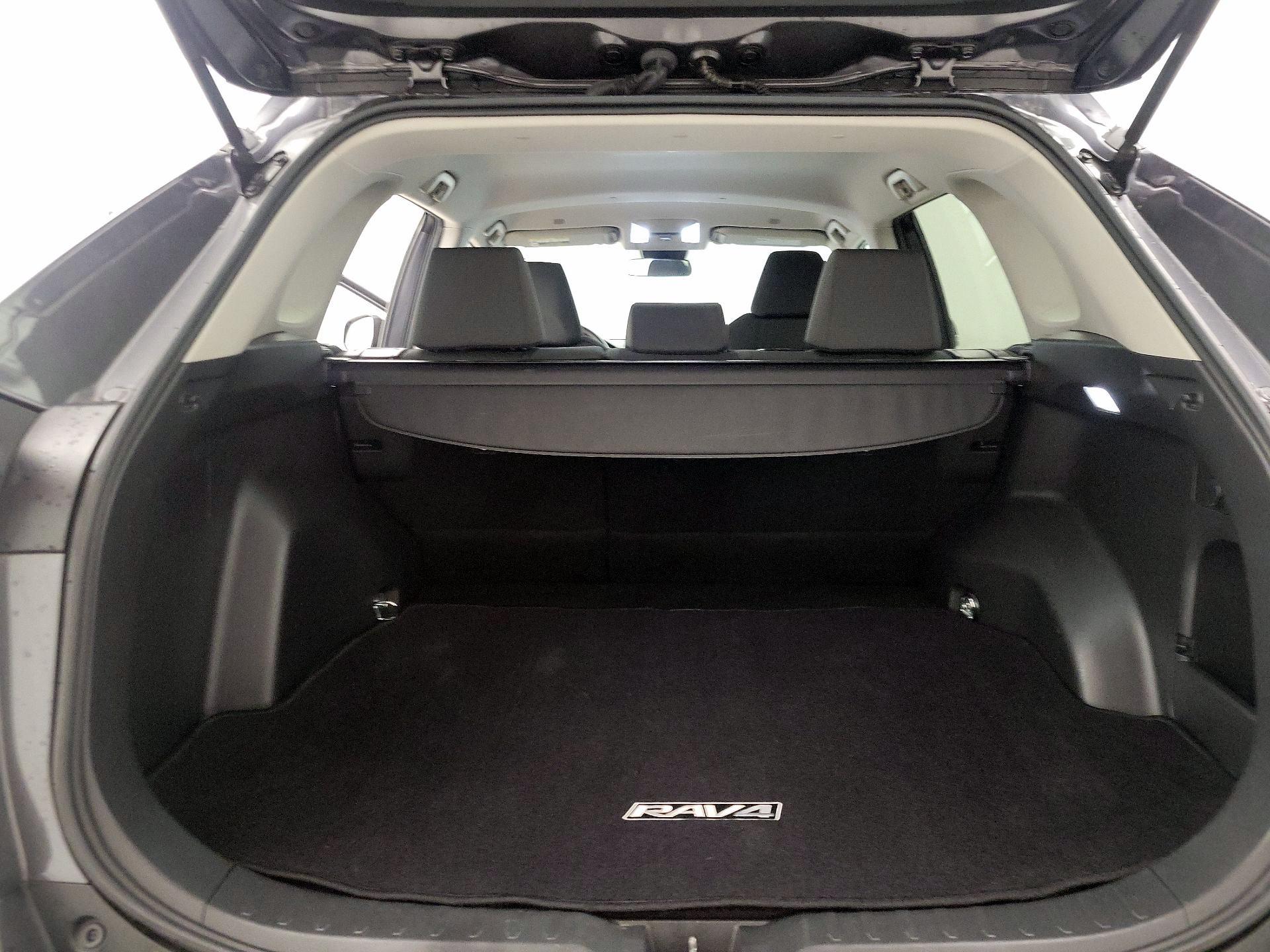 Thumbnail: 2023 Toyota RAV4 - 20