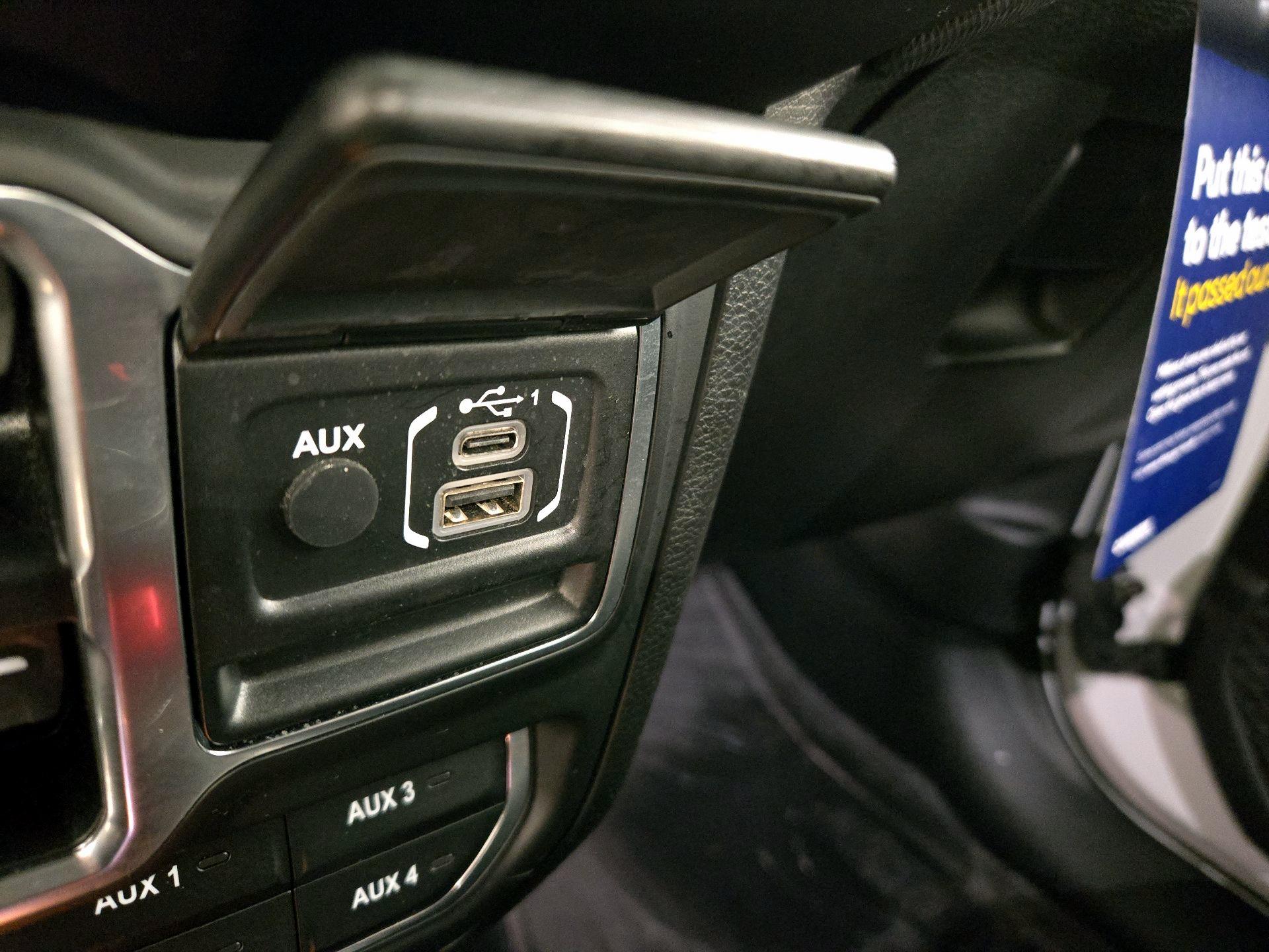 Thumbnail: 2021 Jeep Wrangler - 19