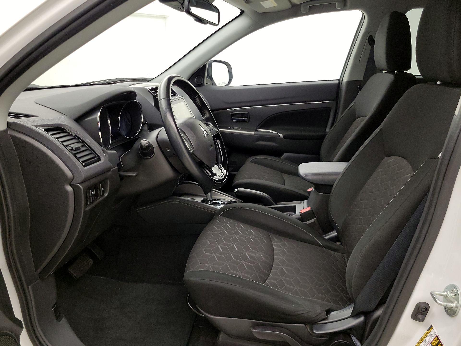 Thumbnail: 2021 Mitsubishi Outlander Sport - 11