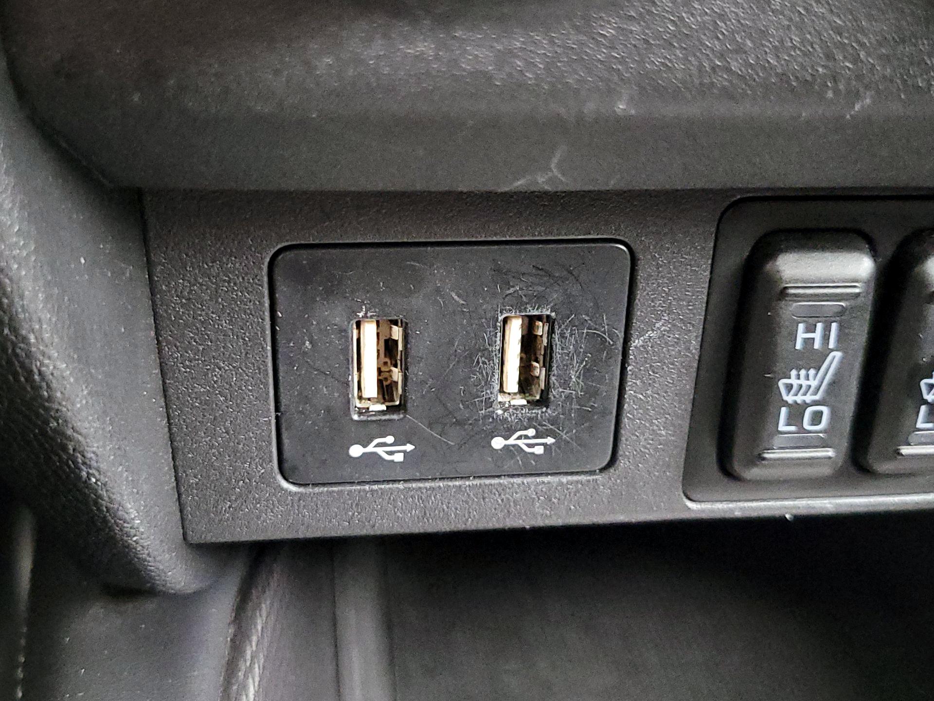 Thumbnail: 2021 Mitsubishi Outlander Sport - 18