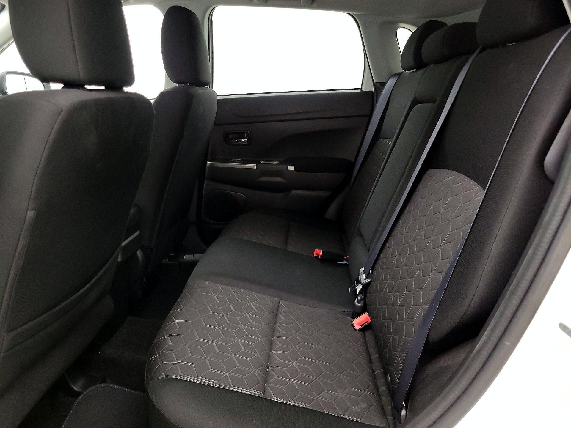 Thumbnail: 2021 Mitsubishi Outlander Sport - 19