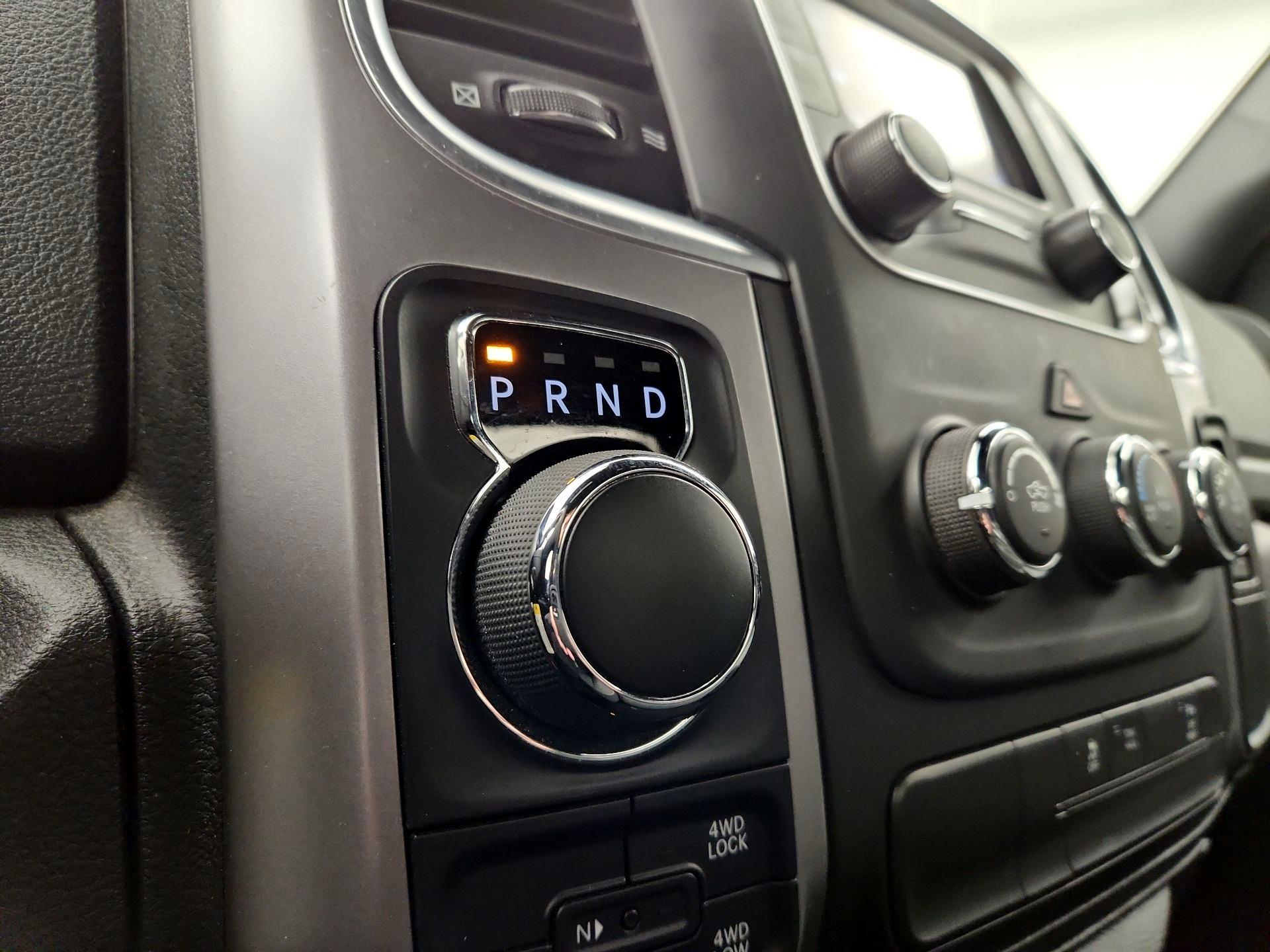 Thumbnail: 2022 RAM 1500 Classic - 17